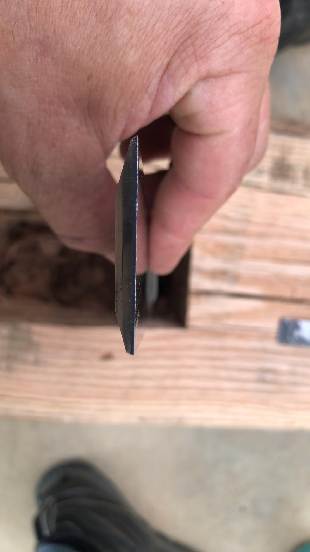 Arno 467856 Solid Steel French Timber Framing Slick Chisel 40 mm (1-9/16 Inch) Wide x 14 Inches Long customer photo 1