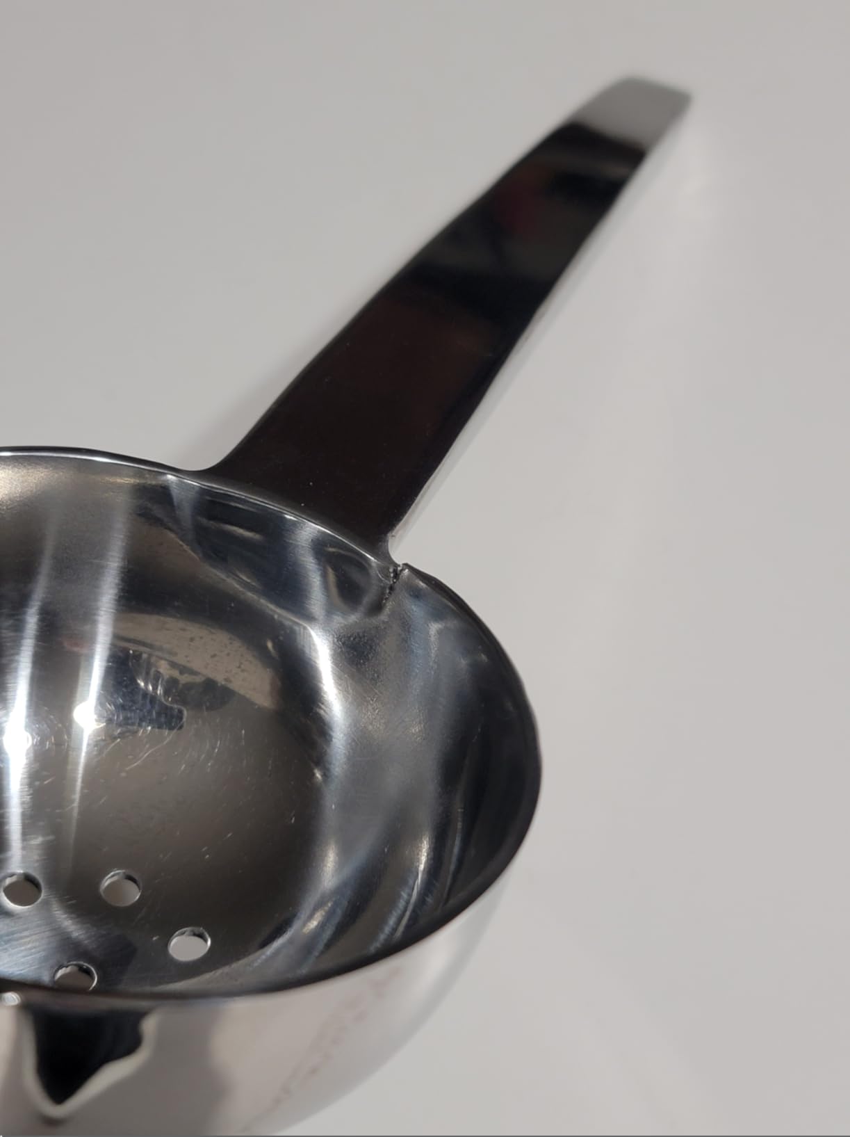 Lemon Squeezer Stainless Steel with Premium Quality Heavy Duty Solid Metal Squeezer Bowl - Large Manual Citrus Press Juicer and Lime Squeezer Stainless Steel - by Zulay Kitchen customer photo 2