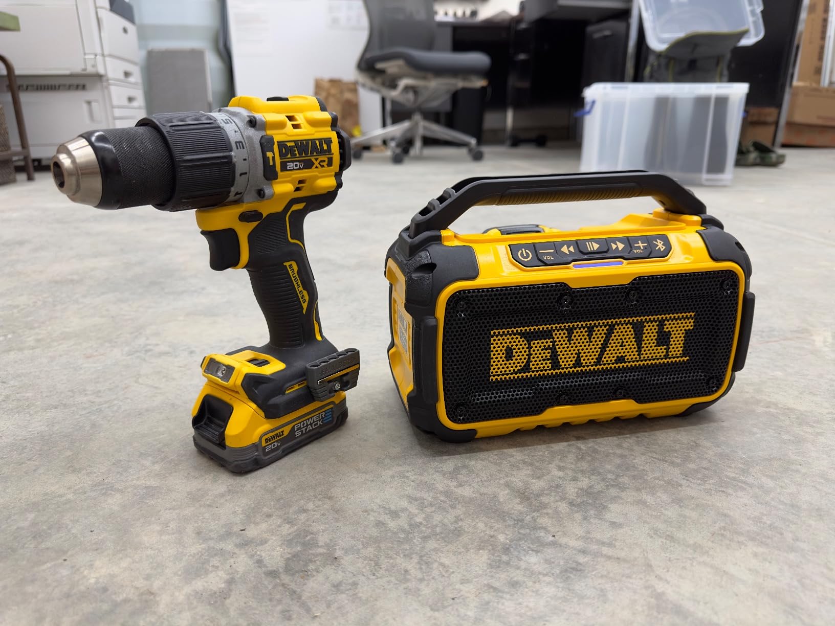 DEWALT 20V MAX Bluetooth Speaker, 100 ft Range, Durable for Jobsites, Phone Holder Included, Lasts 8-10 Hours with Single Charge (DCR010) customer photo 2