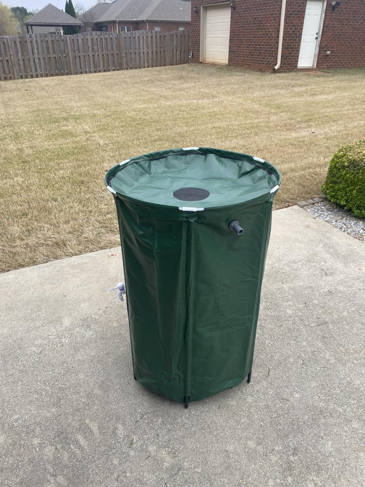 VINGLI 100 Gallon Collapsible Rain Barrel, Portable Water Storage Tank, Rainwater Collection System Downspout, Water Catcher Container with Filter Spigot Overflow Kit customer photo 1