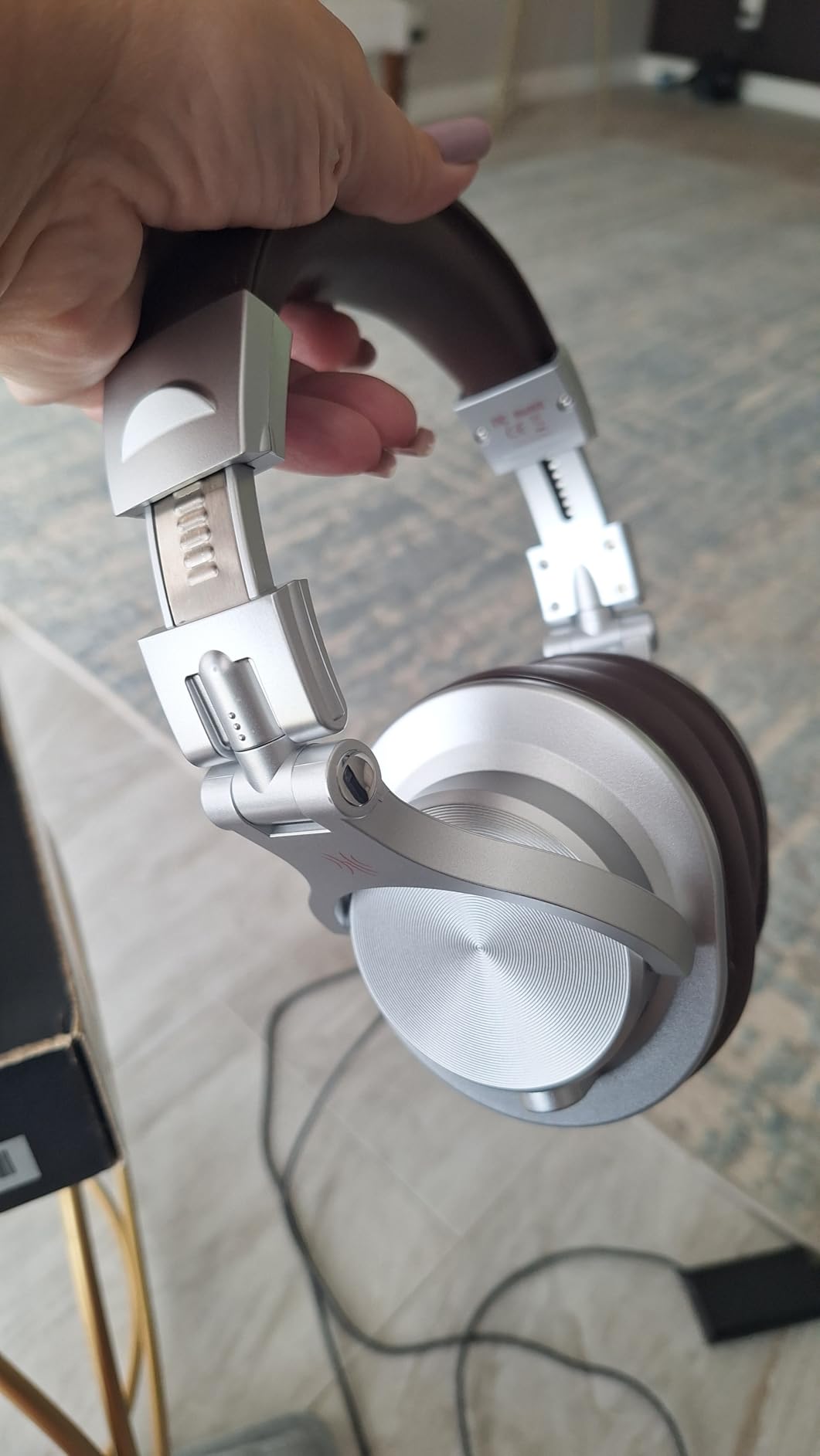 OneOdio A70 Bluetooth Over Ear Headphones, Wireless Headphones with 72H Playtime, Hi-Res, Built-in Mic, 3.5mm/6.35mm Wired Audio Jack for Studio Monitor & Mixing DJ Guitar AMP, Computer PC Gaming customer photo 1
