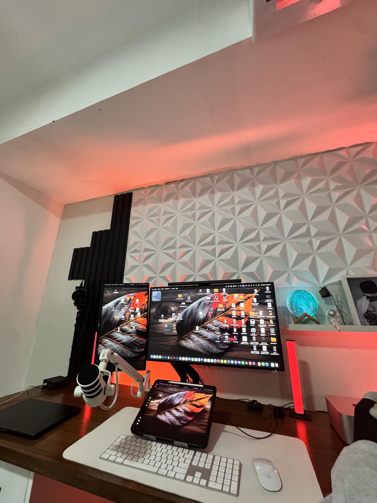 WALI Ultrawide Single Monitor Arm for 13-49 Inch Heavy Duty Curved Screens, up to 44 Lbs, Adjustable Gas Spring Single Monitor Desk Mount with C-Clamp, Grommet Base, 75/100mm VESA (GSM001XL), Black customer photo 1