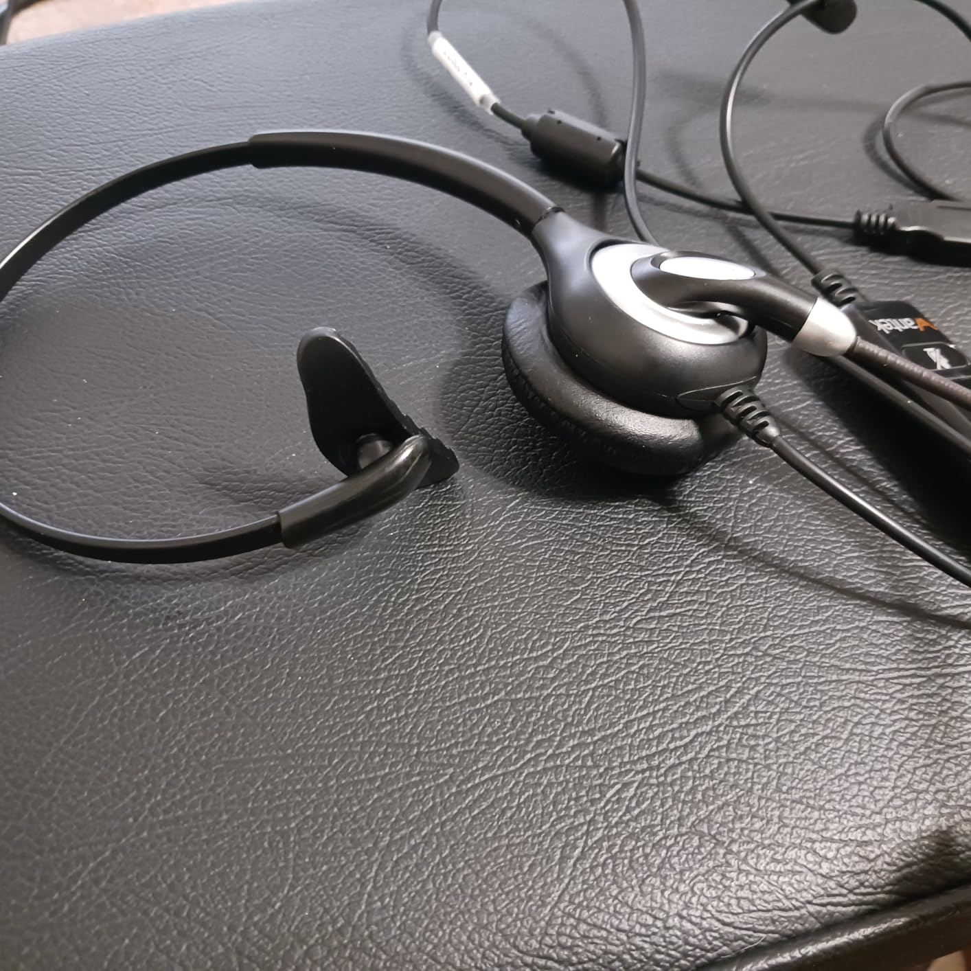 Wantek Corded USB Headsets Mono with Noise Cancelling Mic and in-line Controls, UC Business Headset for Skype, SoftPhone, Call Center customer photo 1