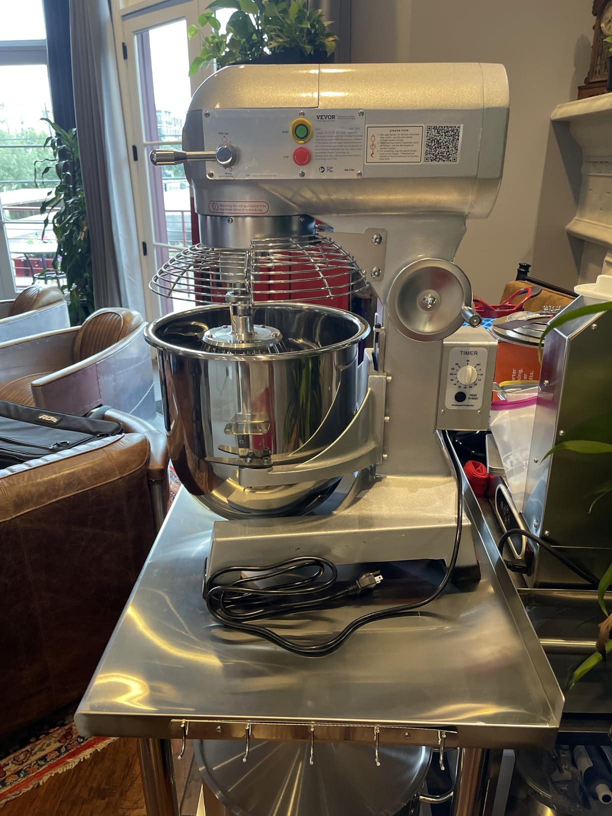 Happybuy 15Qt Commercial Food Mixer with Timing Function, Commercial Mixer 600W Stainless Steel Bowl Heavy Duty Electric Food Mixer Commercial with 3 Speeds Adjustable, Perfect for Bakery Pizzeria customer photo 1
