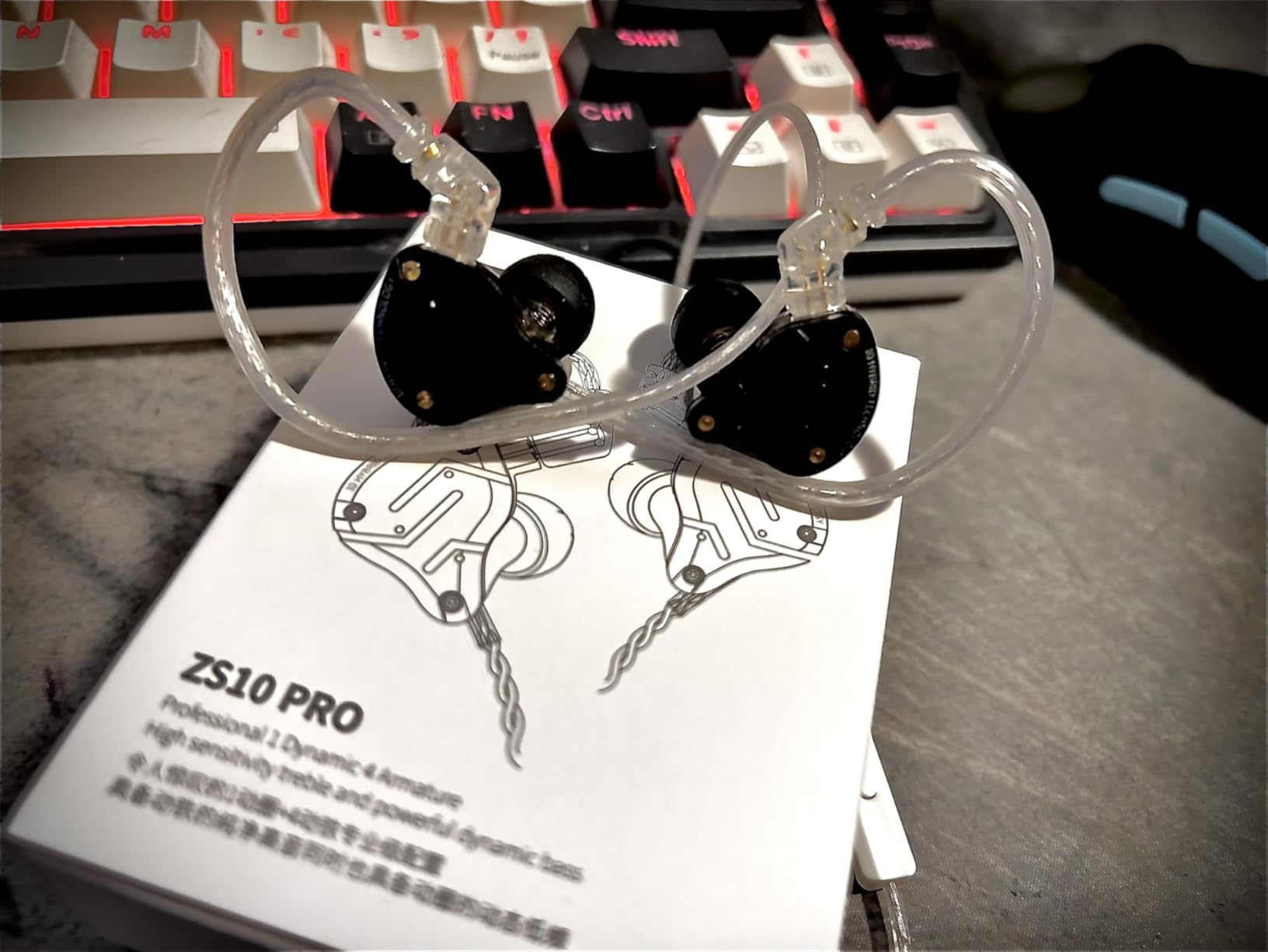 Linsoul KZ ZS10 Pro, 4BA+1DD 5 Driver in Ear Monitor, HiFi Wired Earbuds, Gaming Earbuds, Hybrid IEM Earphones with Stainless Steel Faceplate, Detachable Cable for Musician (with Mic, Black) customer photo 2