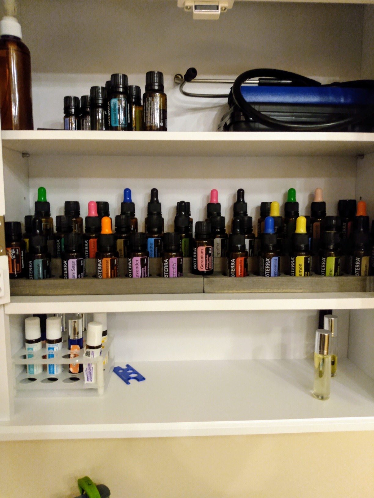 MyGift Vintage Gray Wood 3-Tier Essential Oil Display Stands, Countertop Organizer Rack for 17 Bottles Each customer photo 1