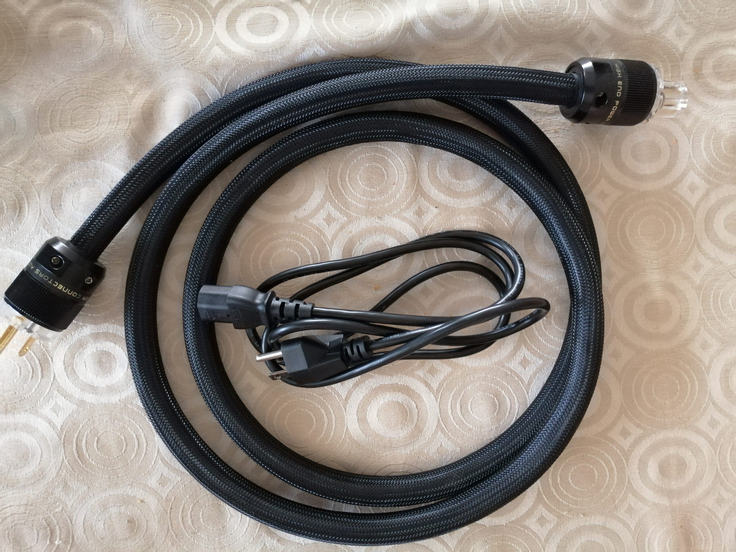 Audiocrast HiFi Power Cable with Copper Shielding, Hi-End Braided Sleeve Amplifier 10AWG Power Cord OD 17MM, AC Audiophile Cable with Gold US Plug+IEC320 C13 Connector (6.6FT/2M) customer photo 2
