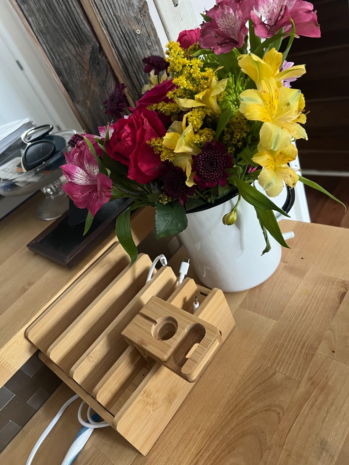 Pezin & Hulin Bamboo Charging Station with 5 Port USB customer photo 1