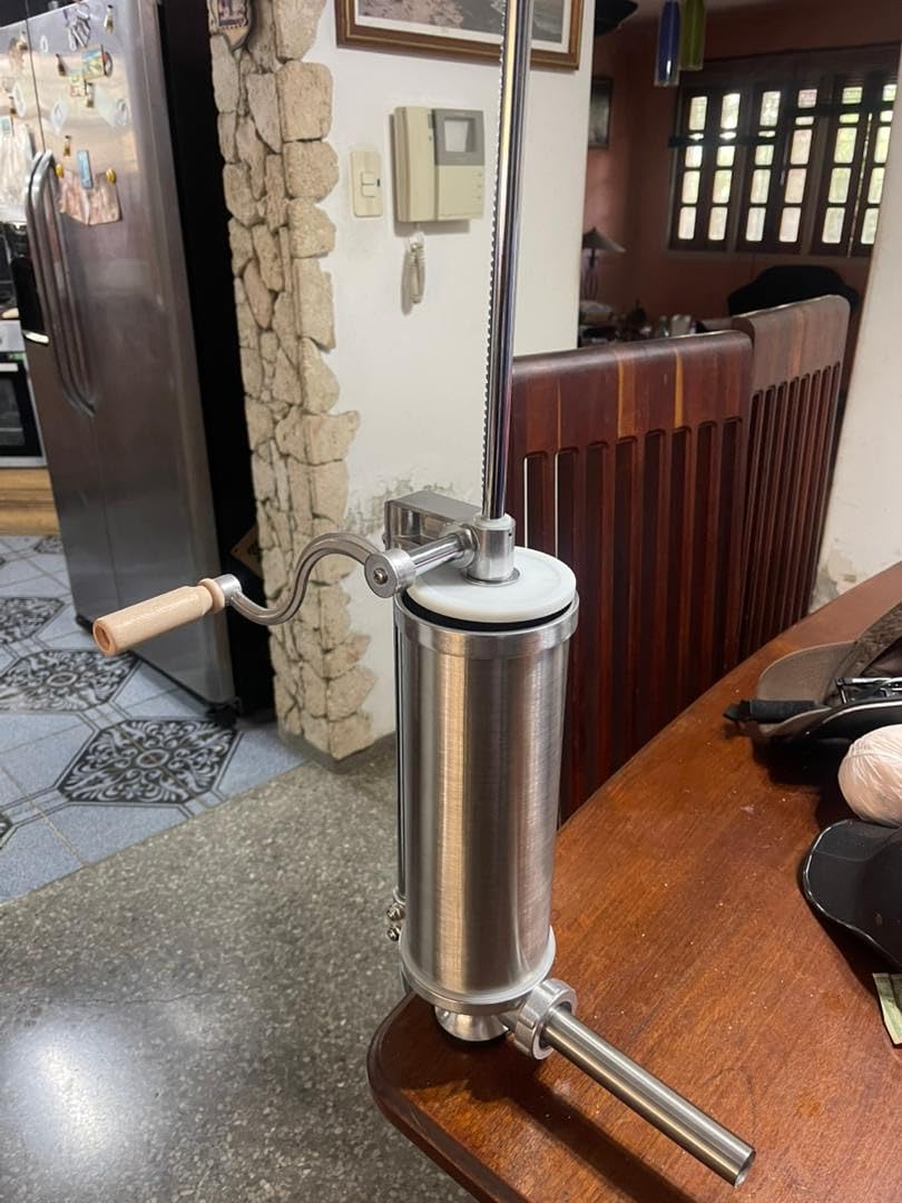 MASTER FENG Sausage Stuffer, Stainless Steel Homemade Sausage Maker Vertical Meat Filling Kitchen Machine, Packed 8 Stuffing Tubes (2.5LBS VERTICAL) customer photo 1
