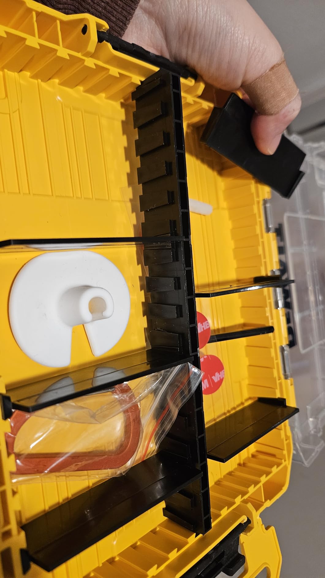 DEWALT Tool Box, Medium 8-Compartments Small Parts Organizer, Portable Tough Case Screw Organizer Toolbox with Customazible Dividers (DWAN2190) customer photo 2
