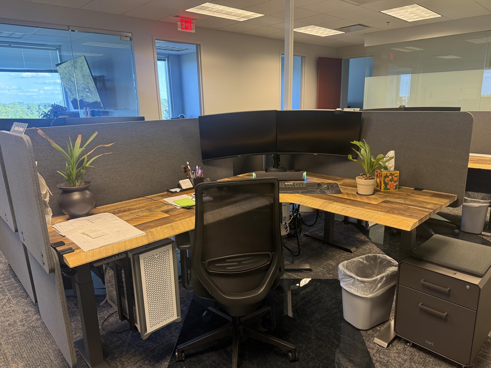 VIVO Clamp-on/Screw-on 24 x 24 inch Privacy Panel, Sound Absorbing Cubicle Desk Divider, Acoustic Partition, Gray, PP-1-V024G customer photo 1
