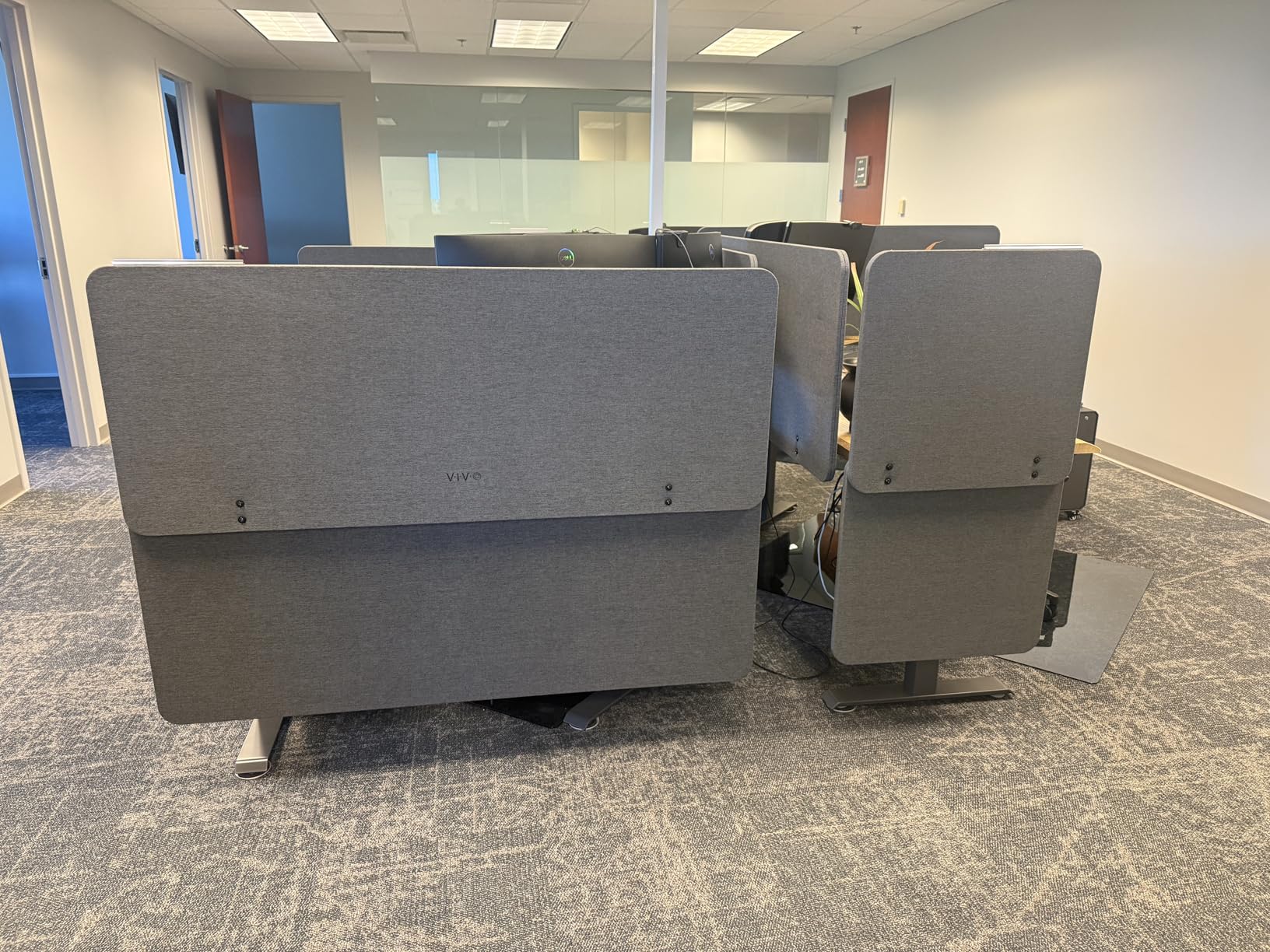 VIVO Clamp-on/Screw-on 24 x 24 inch Privacy Panel, Sound Absorbing Cubicle Desk Divider, Acoustic Partition, Gray, PP-1-V024G customer photo 2