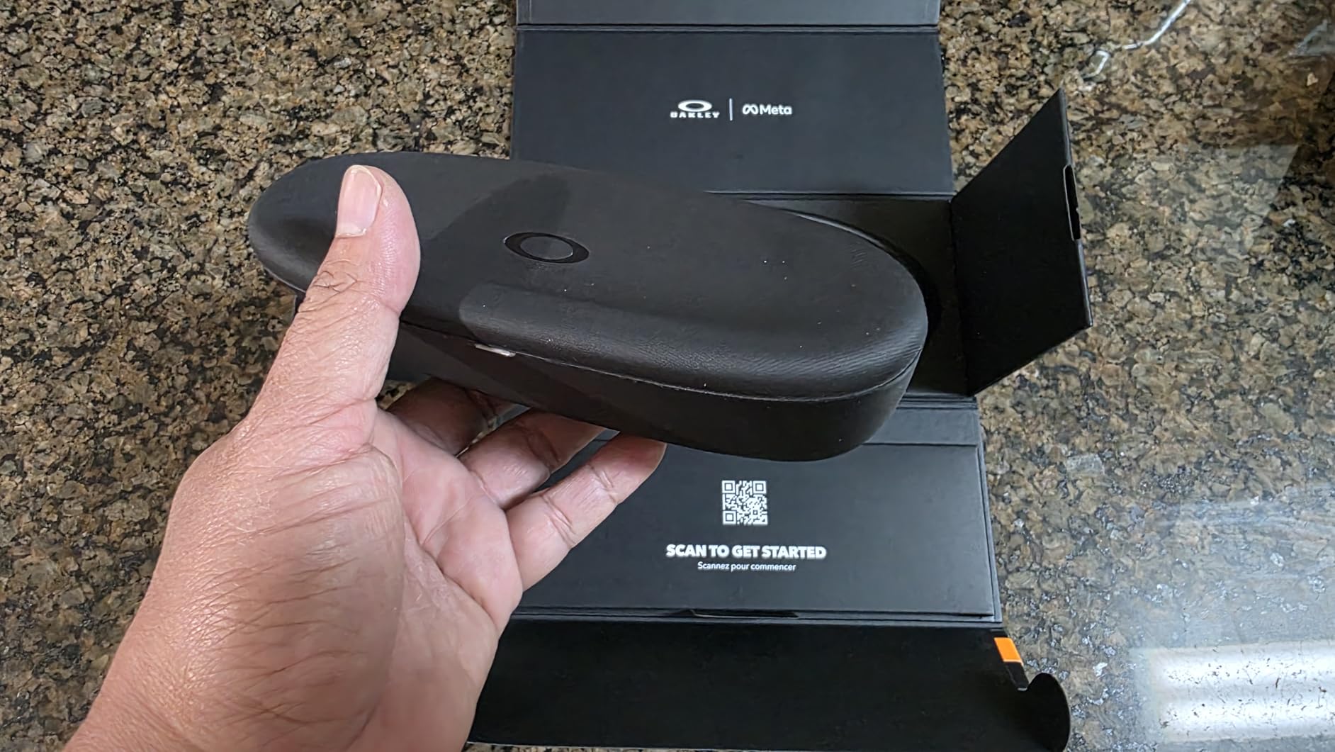 Oakley Meta HSTN, Black | Smart AI Glasses for Men, Women - Performance for Sports, Athletes - Camera, Audio, Video - 8 Hour Battery - 3K HD Resolution - Amethyst Transitions Lenses customer photo 2