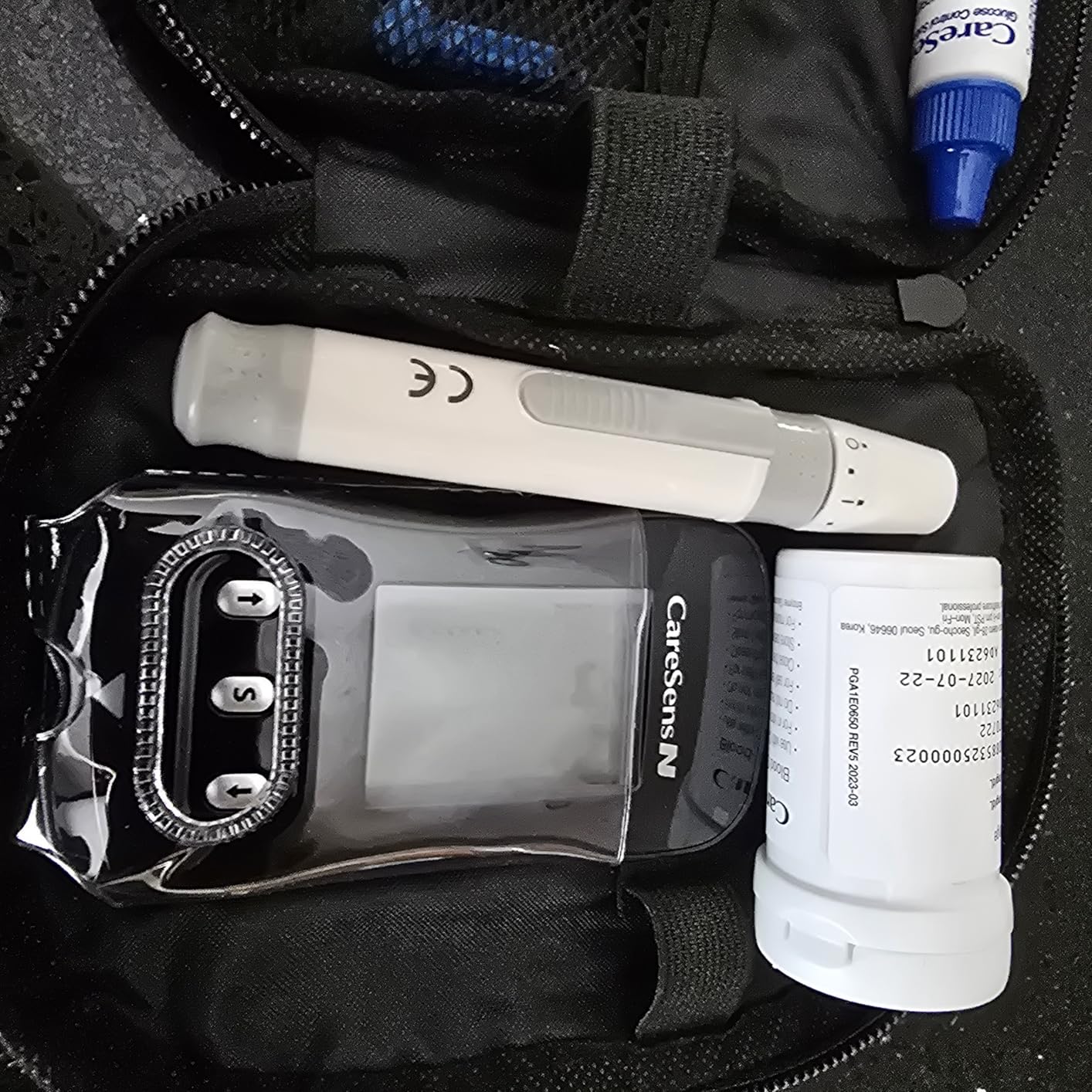 CareSens N Blood Glucose Monitor Kit with 100 Test Strips and Lancets customer photo 1