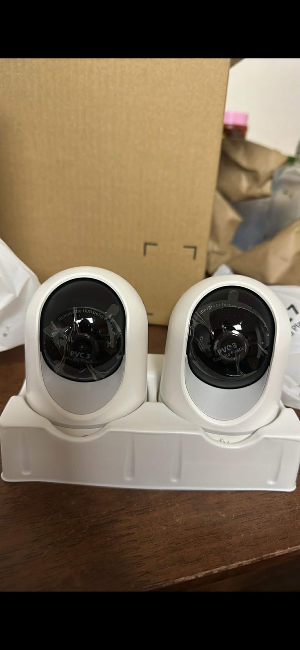 Eufy Indoor Cam E220, Camera for home Security, Pan & Tilt, Dog/Pet Camera, 2K Wi-Fi Plug-in, Motion Tracking, Motion Only Alerts, Night Vision, HomeBase 3 Compatible, Voice Assistant Support customer photo 2