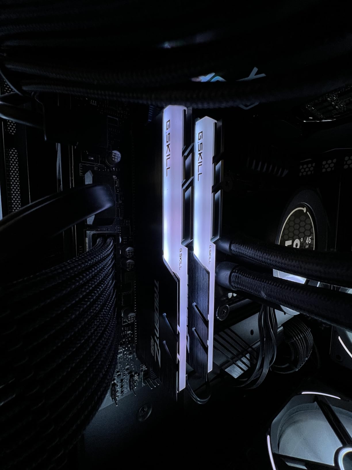 G.SKILL Trident Z RGB Series DDR4 RAM (XMP) 64GB (2x32GB) 3600MT/s CL18-22-22-42 1.35V Intel AMD Desktop Computer Memory U-DIMM customer photo 2