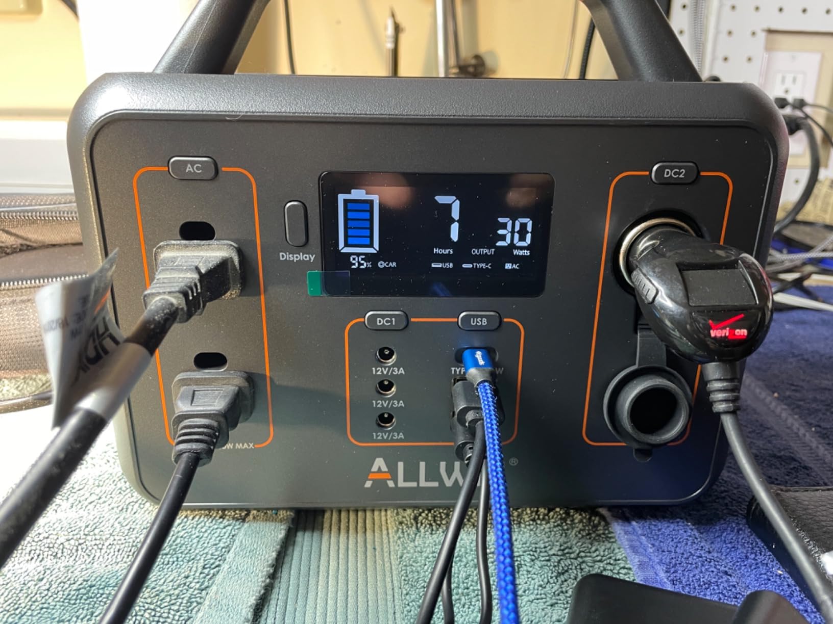 ALLWEI Portable Power Station 300W, 280Wh Solar Generator with 110V Pure Sine Wave AC Outlet, Backup Lithium Battery Generator for CPAP Outdoor RV Camping Emergency Home Use customer photo 2