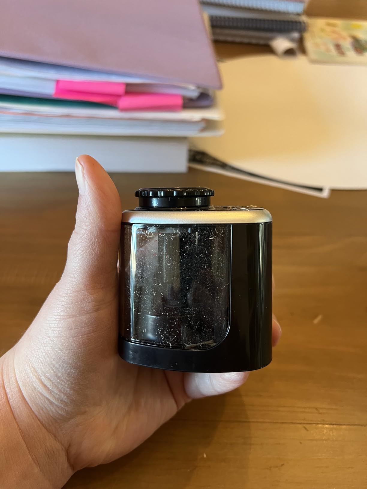 Aogwat Pencil Sharpener Electric Pencil Sharpener for Kids, Blade to Fast Sharpen, Suitable for No.2/School/Classroom/Office/Home (Black) customer photo 1