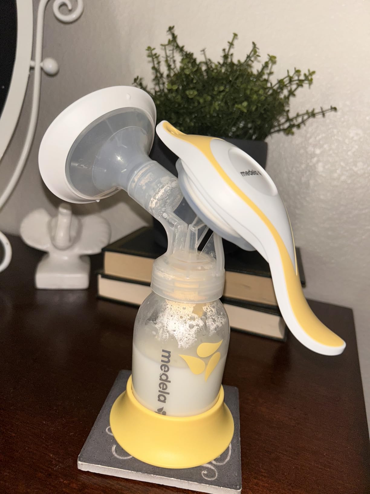 Medela Harmony Manual Breast Pump, Compact Swiss Design with PersonalFit Flex Shields and Medela's 2-Phase Expression Technology customer photo 1