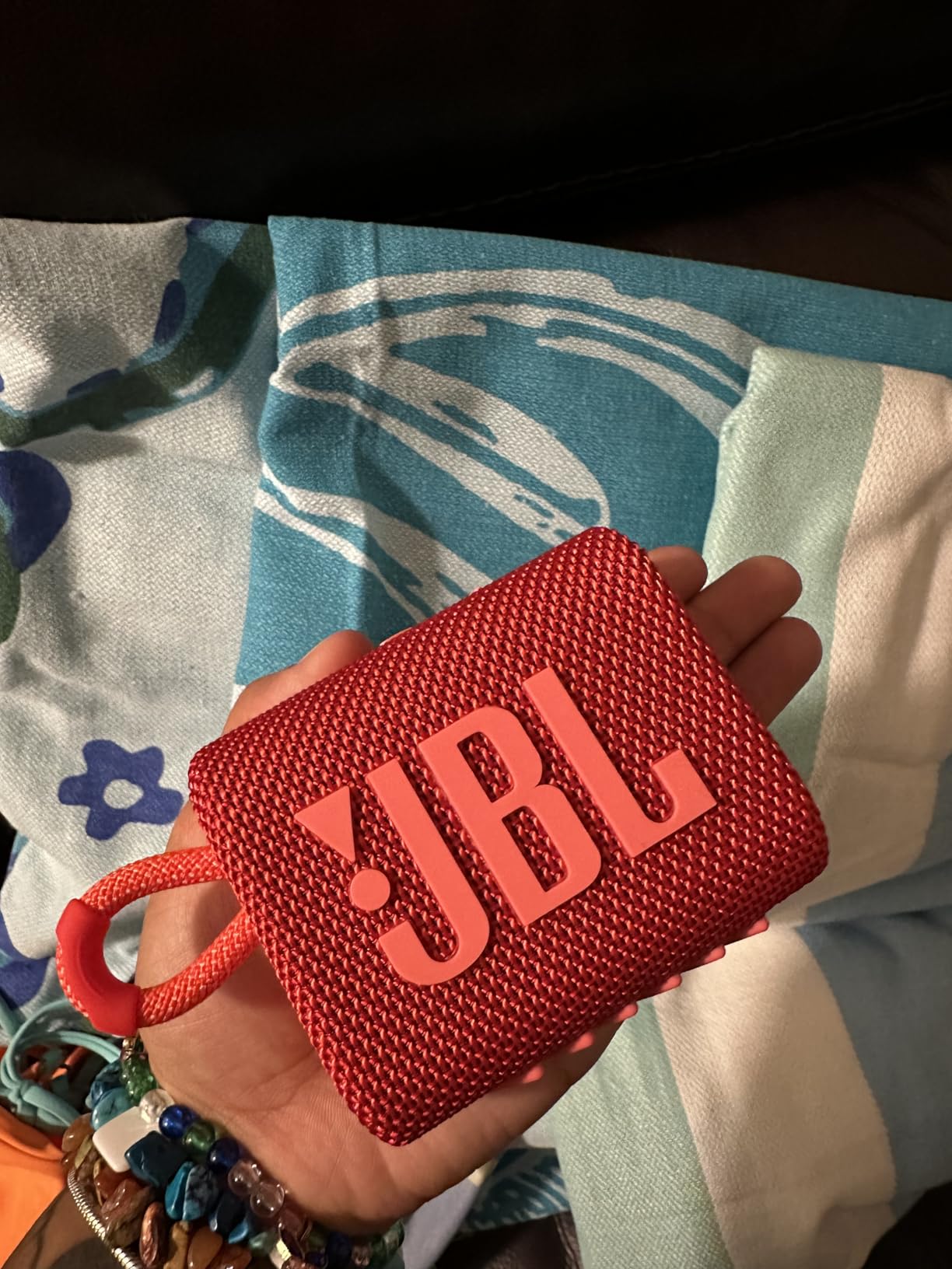 JBL Go 3 - Portable Mini Bluetooth Speaker, big audio and punchy bass, IP67 waterproof and dustproof, 5 hours of playtime, speaker for home, outdoor and travel (Teal) customer photo 2