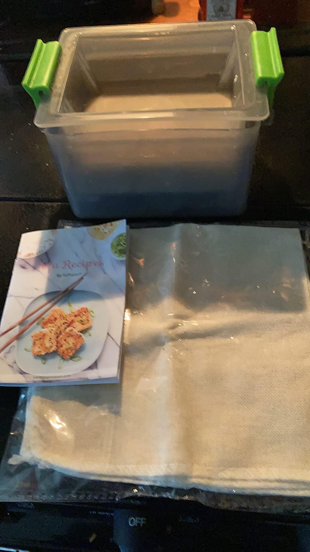 Large Tofu Press, Yarkor Tofu Presser for 12-16 oz Bricks Firm Tofu or Extra Firm Tofu, Built-in Drip Tray, Simple and Effective Design, Dishwasher Safe, Fit for 16oz Tofu, Tofu Recipe Included customer photo 2