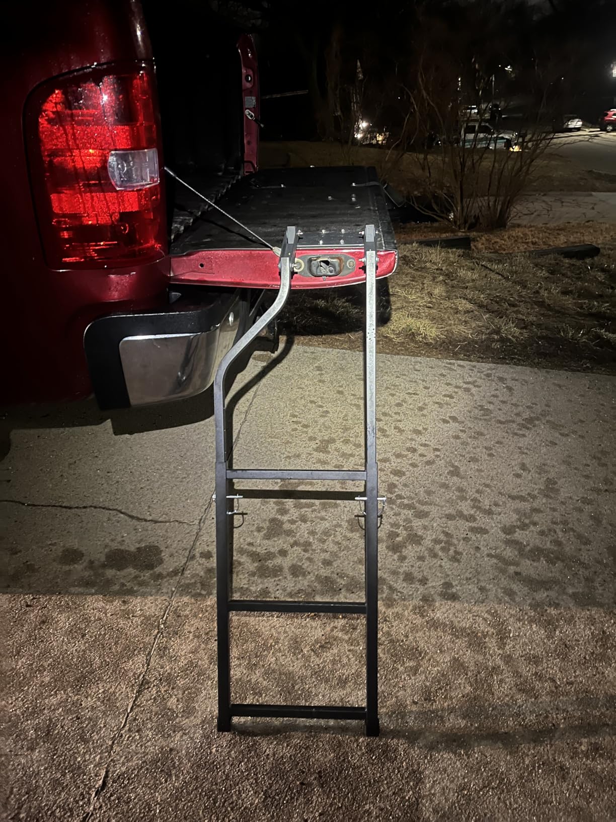 Tailgate Ladder Pickup Truck Accessories Universal Extension Step Ladder with Stainless Steel Self Drilling Hex Screws customer photo 1