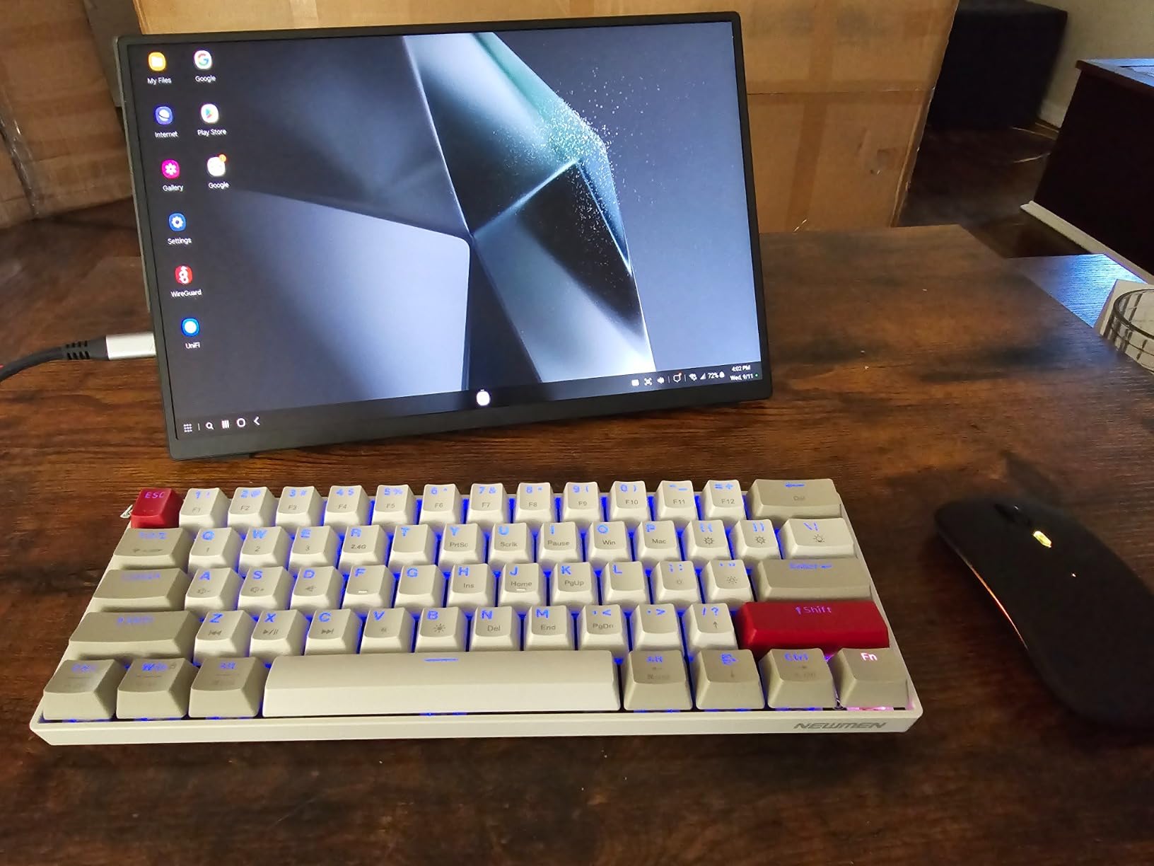 Newmen GM610 60% Wireless Mechanical Keyboard, Wired/Bluetooth/2.4G RGB Backlit, 61 Anti-Ghosting Keys, Programmable, Hot-Swappable Gaming Keyboard, for PC Windows Mac Laptop Computer (Linear Red Switch) customer photo 2