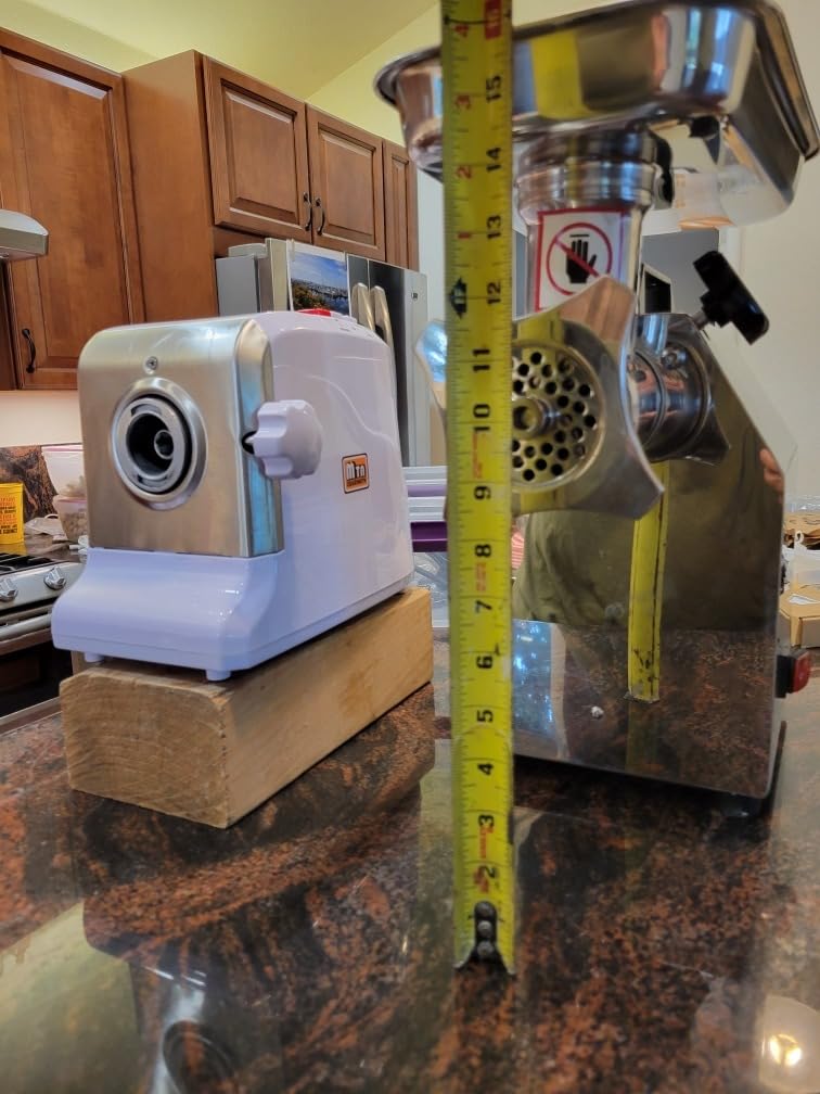 Newhai 1.3HP Commercial Meat Grinder Electric Meat Grinding Machine Heavy Duty Industrial Meat Mincer Sausage Stuffer 3/6/8mm Grinding Plates Grinding Chicken Bones for Restaurant 950W 110V US customer photo 1