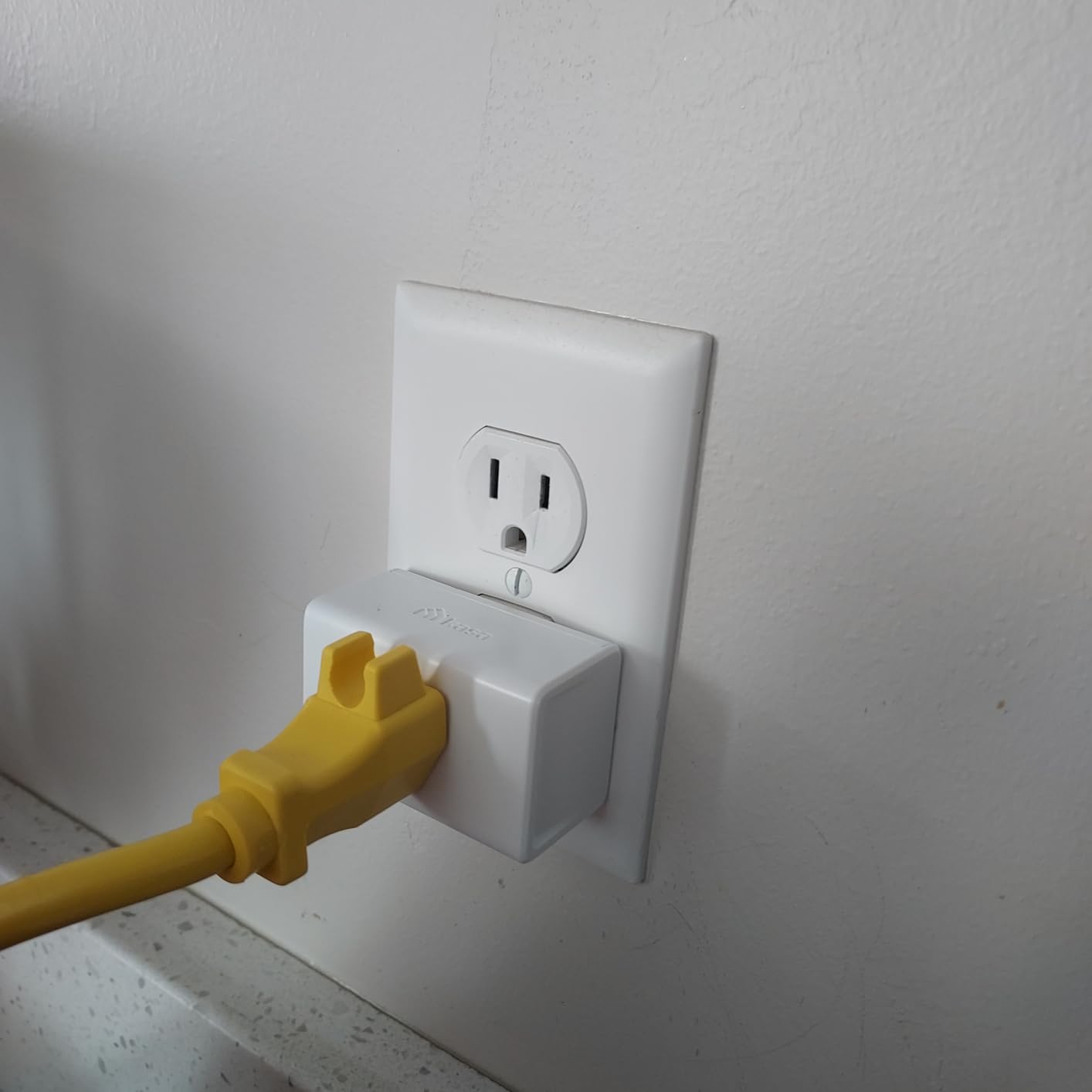 Kasa Smart Plug Mini 15A, Smart Home Wi-Fi Outlet Works with Alexa, Google Home & IFTTT, No Hub Required, UL Certified, 2.4G WiFi Only, 4-Pack customer photo 1
