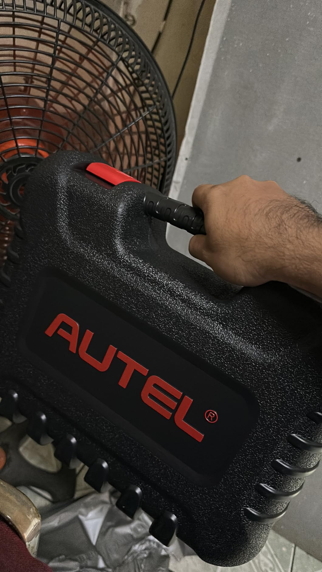 Autel Scanner MaxiCOM MK900BT, 2026 MK900-BT V2.0 Bidirectional Diagnostic Tool, 8in Up of MK900 MX900 MK808S, 3000+ Active Tests, 40+ Service, CAN-FD&DOIP, All System, FCA 11 OS customer photo 1