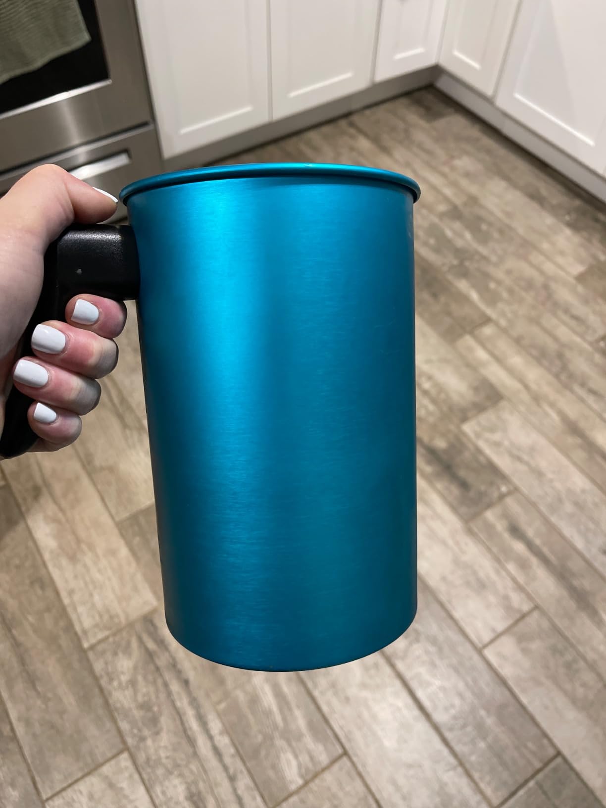 Hearts and Crafts 32oz Candle Pouring Pot - Wax Pourer for Candle Making - Aluminum Soap Melting Pot with Heat-Resistant Handle and No-Drip Spout - Holds 2 lbs Melted Wax for DIY Crafts - Teal customer photo 2