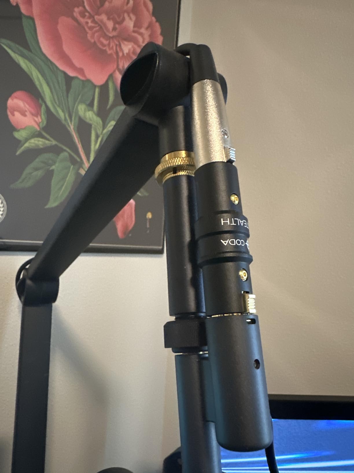 Coda MB-Stealth in-Line Microphone Preamp Mic Gain Booster for Dynamic and Ribbon Mics - 48V Phantom Power Mic Preamp with 28 db Clean Gain, Ultra Low Noise customer photo 1