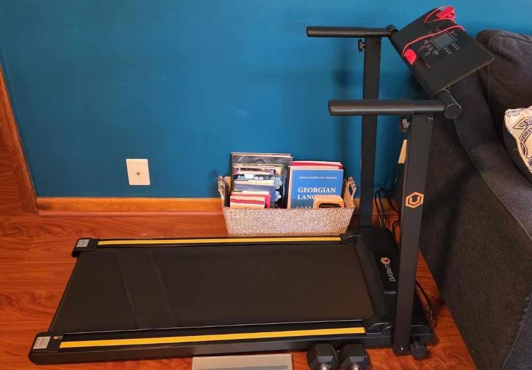 Treadmill with Standing Desk Workstation, Walking Pad Treadmills for Home Office, Under Desk Compact Design Treadmill with HIIT Programs, Remote Control, LED Display customer photo 1