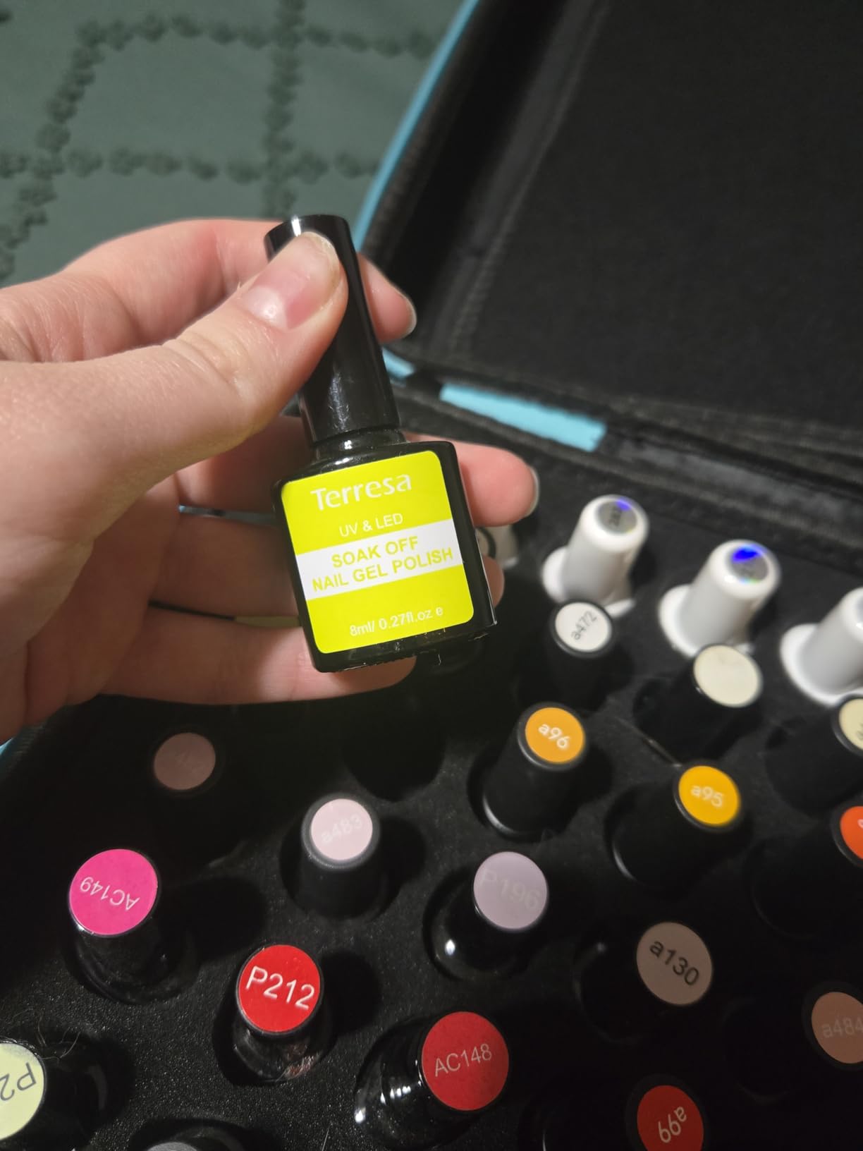 Hipiwe 120 Bottle EVA Essential Oil Storage Carrying Case Hard Shell Exterior Essential Oils Organizer Holder Traveling Bag with Foam Insert, Holds 5ml 10ml 15ml Essential Oils customer photo 2