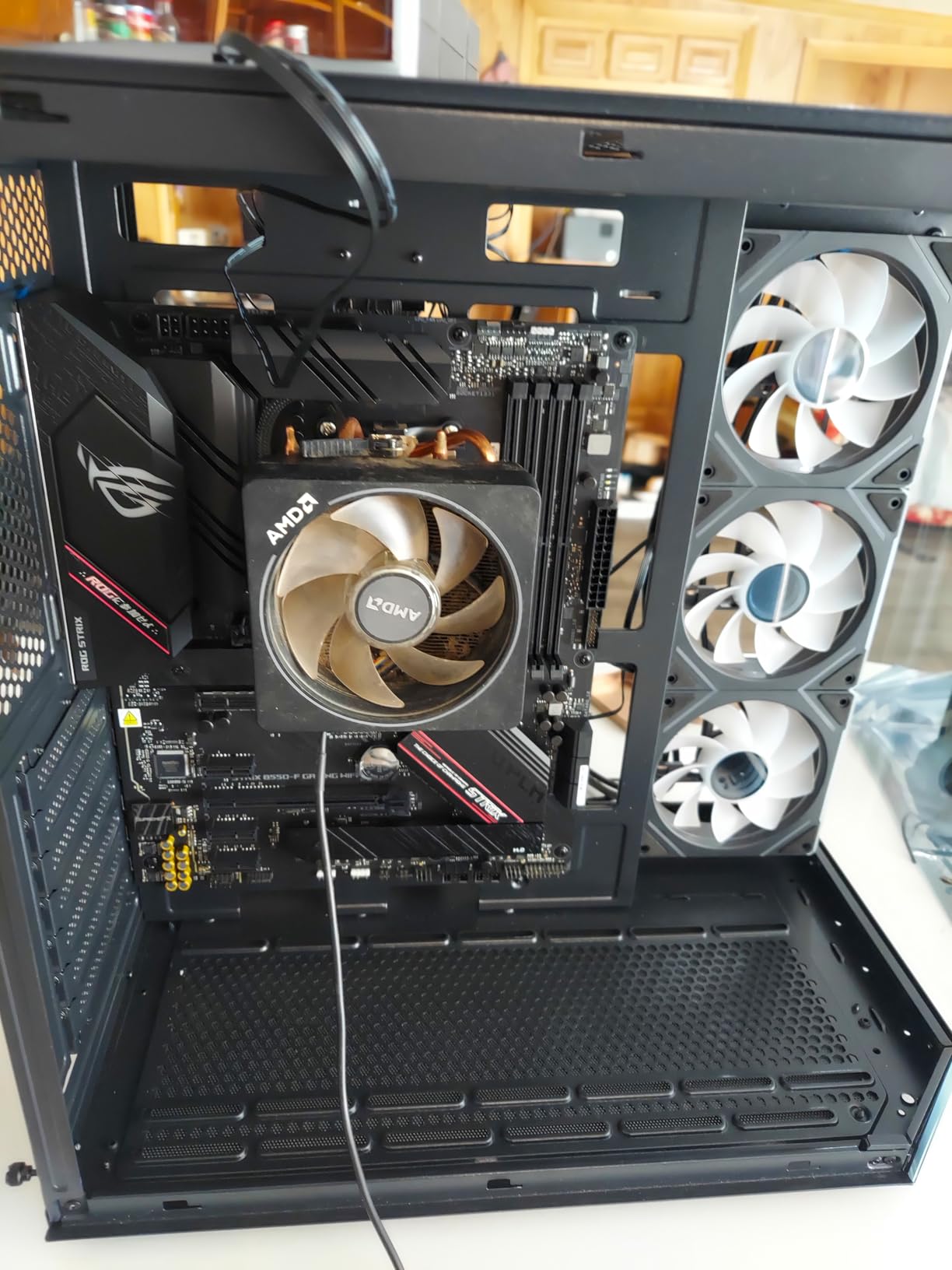 Asus ROG Strix B550-F Gaming WiFi II AMD AM4 (3rd Gen Ryzen) ATX Gaming Motherboard (PCIe 4.0, WiFi 6E, 2.5Gb LAN, BIOS Flashback, HDMI 2.1, Addressable Gen 2 RGB Header and Aura Sync) customer photo 2