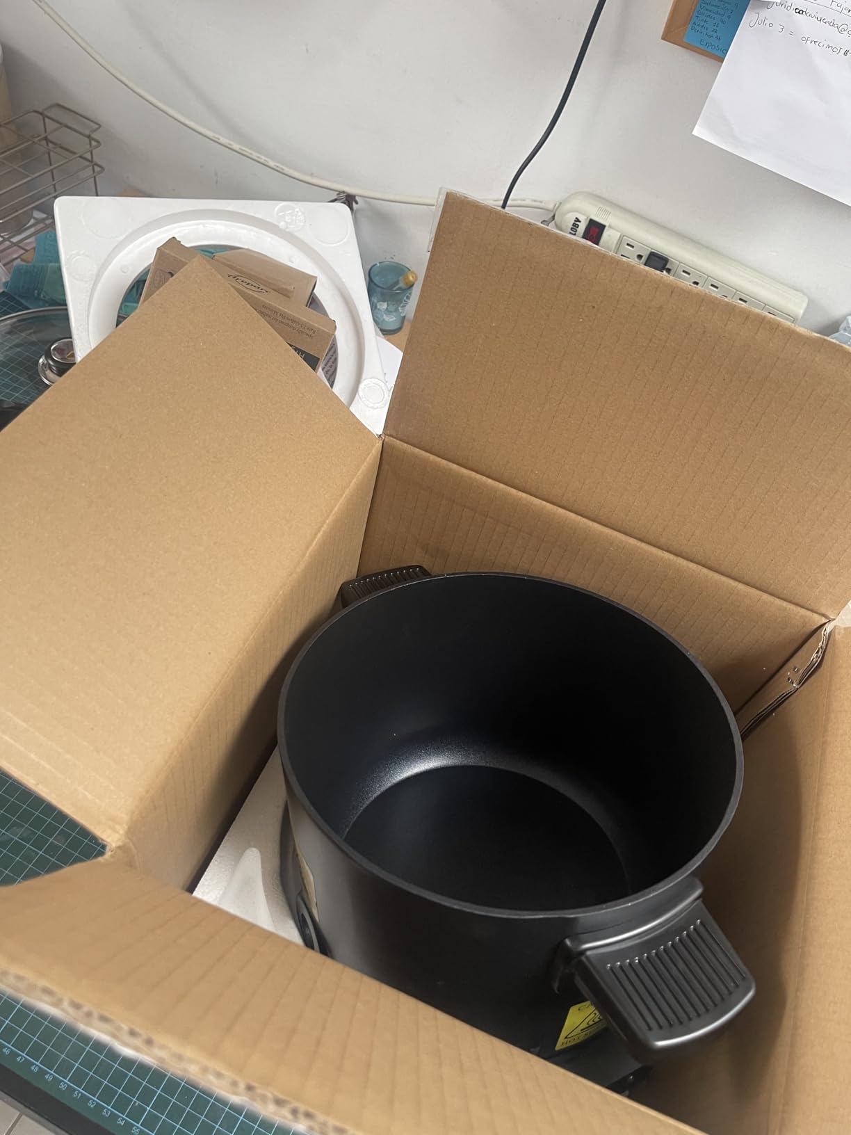 Wax Melter for Candle Making, 6Qts Candle Wax Melting Pot with Spout for Soy Wax Soap Base Easy Pour & Non-Stick & Temps customer photo 1