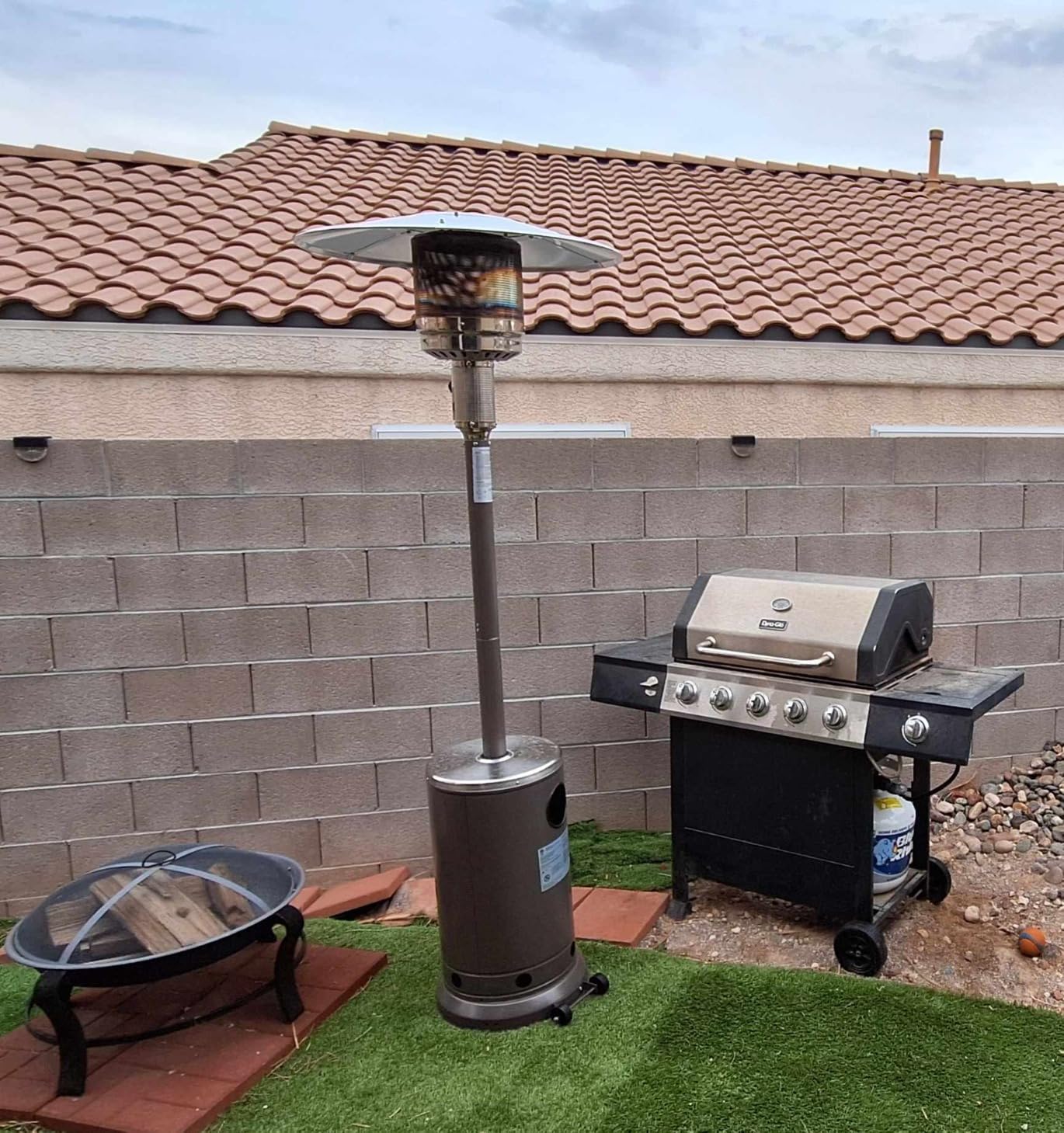 Hykolity 50,000 BTU Patio Heater with Sand Box, Table Design, Double-Layer Stainless Steel Burner, Wheels, Tip-over Protection System, Brown customer photo 1