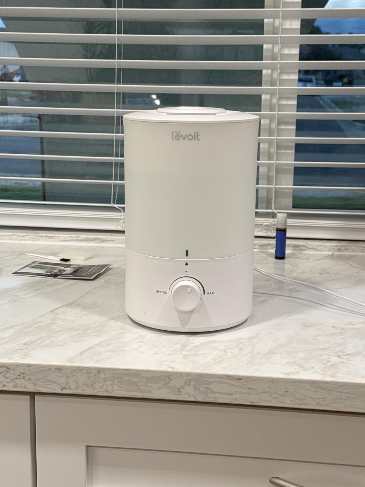 LEVOIT Humidifiers for Bedroom - Quiet (3L Water Tank) - Cool Mist/Top Fill/Essential Oil Diffuser/25Watt - Home/Large Room - 360° Nozzle - Rapid Ultrasonic Humidification for Baby Nursery/Plant customer photo 2