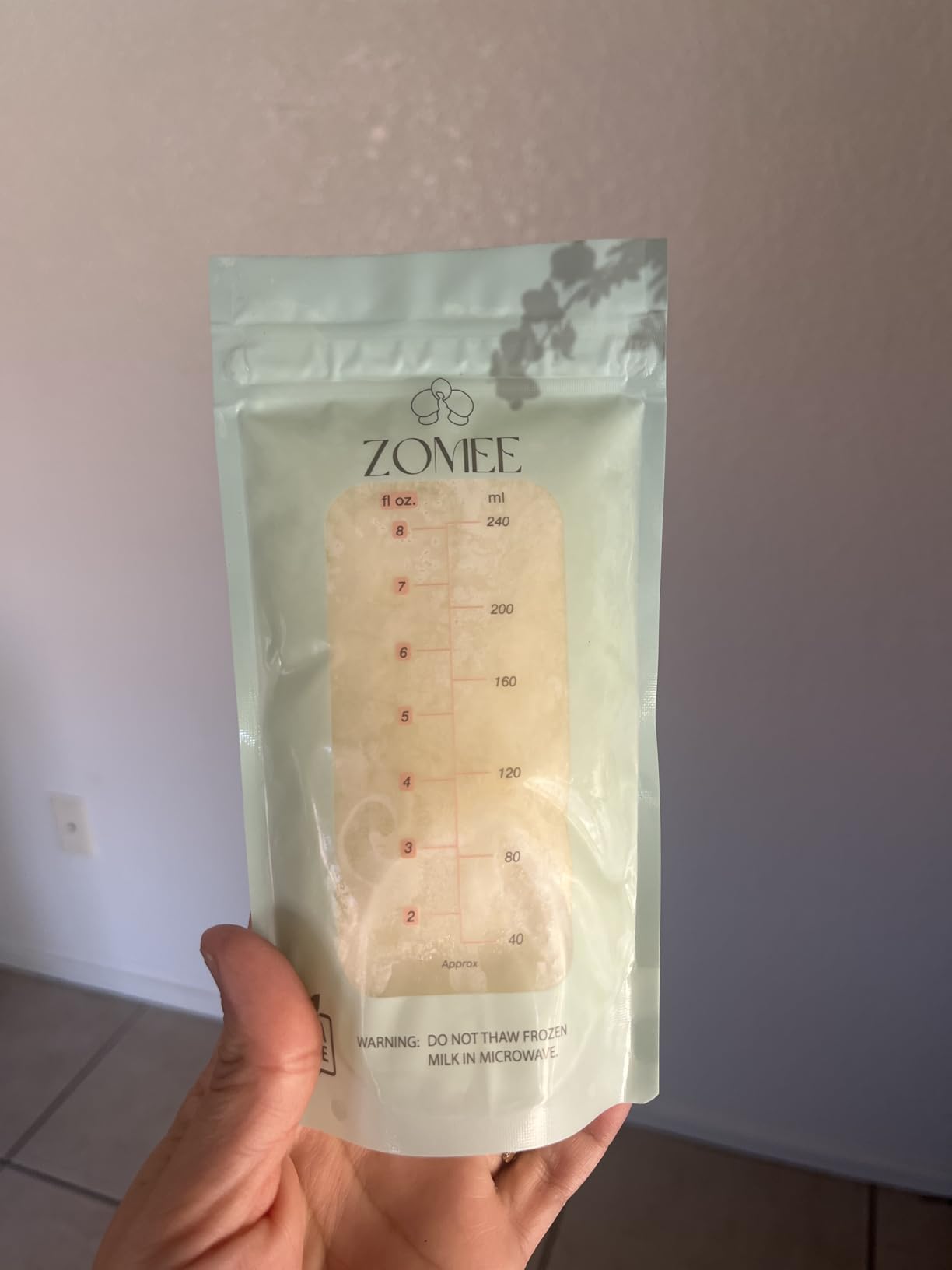 Zomee Breast Milk Storage Bags 8oz - Leakproof Double-Zip Seal, Self-Standing, Easy-Pour Design, Freezer Safe, Pre-Sterilized, BPA & Phthalate Free - Bulk Pack of 90 customer photo 1