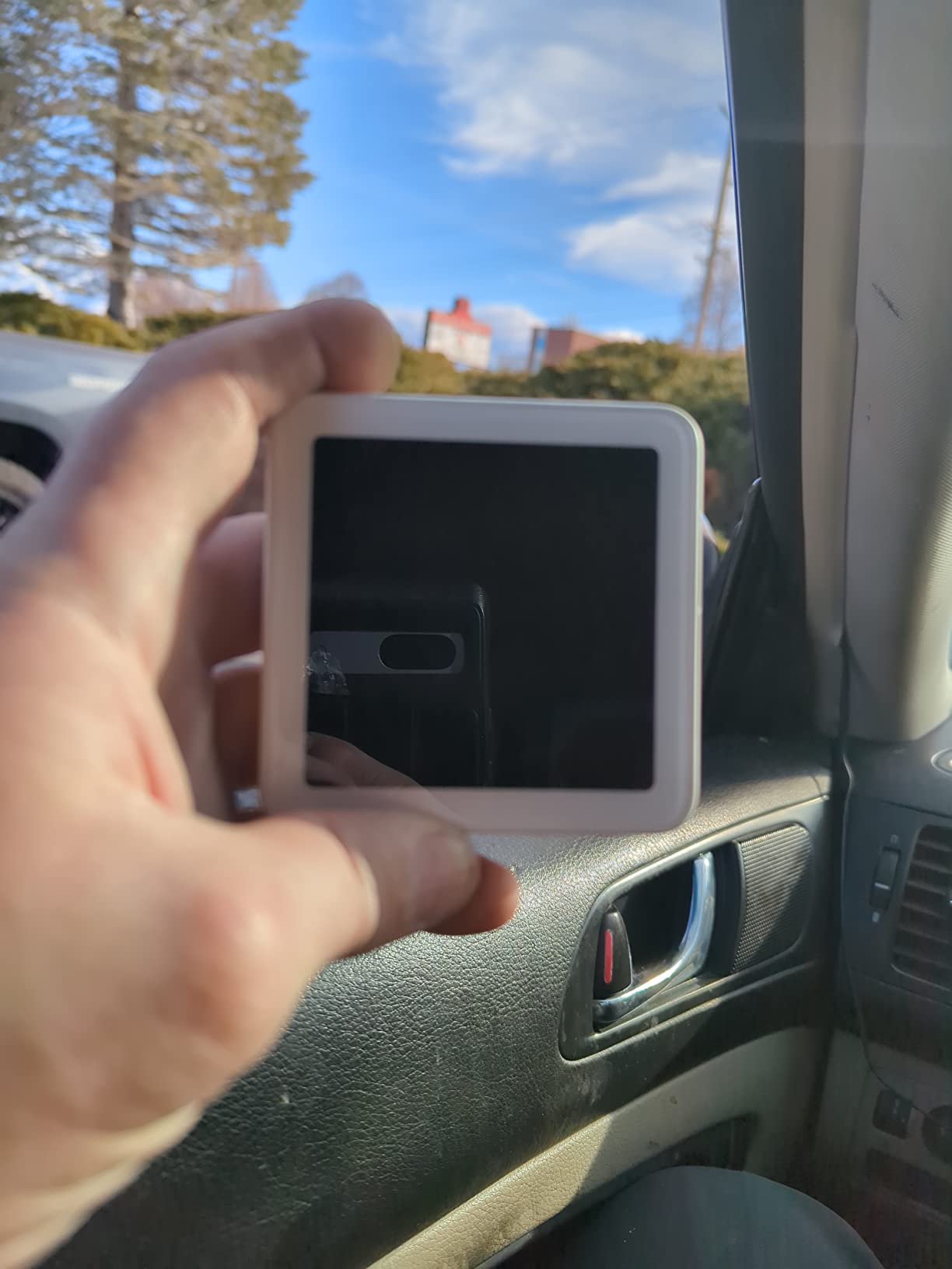 SumUp Solo Credit Card Payment Card Reader with Charging Station. Full Touch-Screen Interface with Free SIM Card and Mobile Data customer photo 2