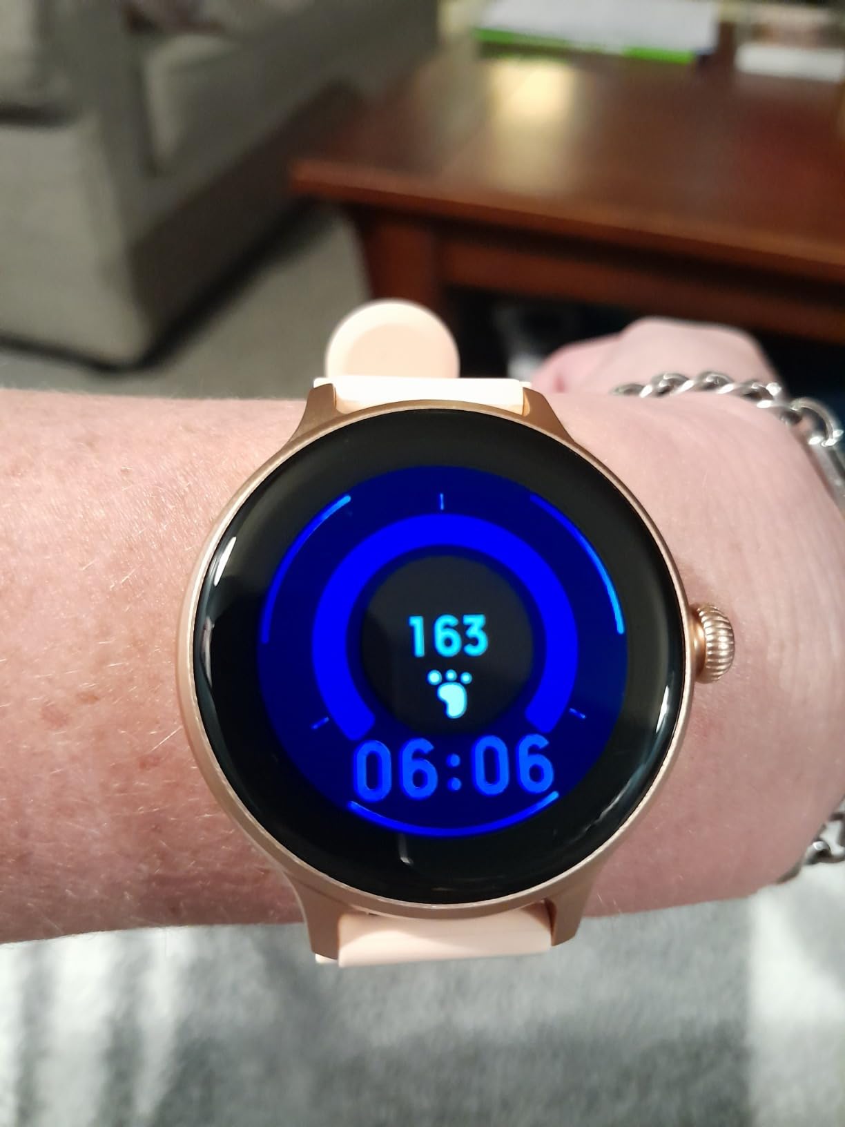 FITVII Fitness Tracker, Smart Watch with 24/7 Blood Pressure Heart Rate and Blood Oxygen Monitor, Sleep Tracker with Calorie Step Counter, IP68 Waterproof Activity Tracker customer photo 2
