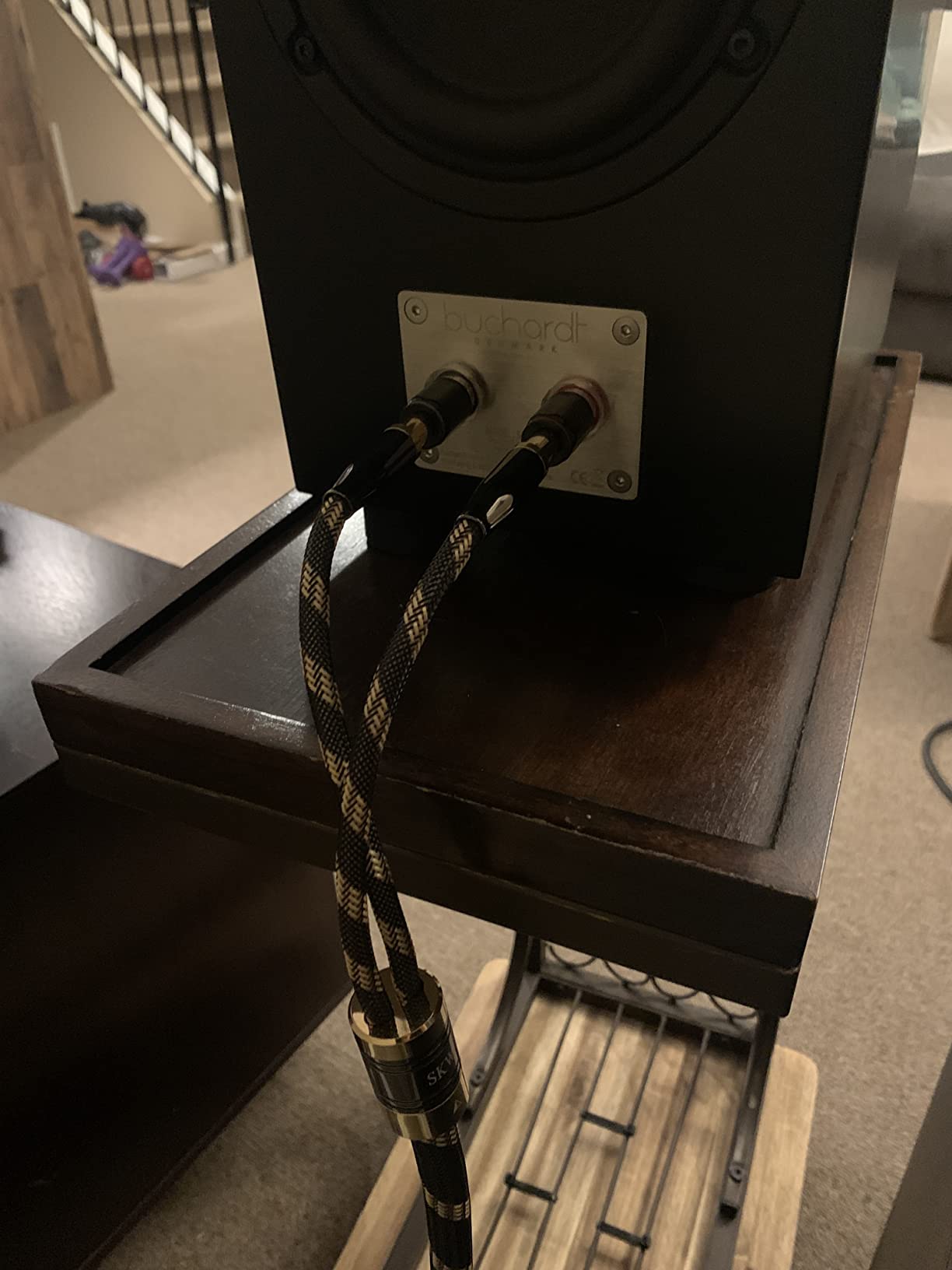 SKW Audiophile Series Locking RCA Cable, 2RCA Male to 2RCA Male Hi-Fi Interconnect Cord, 1.6ft/0.5M, 8mm Diameter (Secure Fit for Home Theater & Stereo Systems) customer photo 2