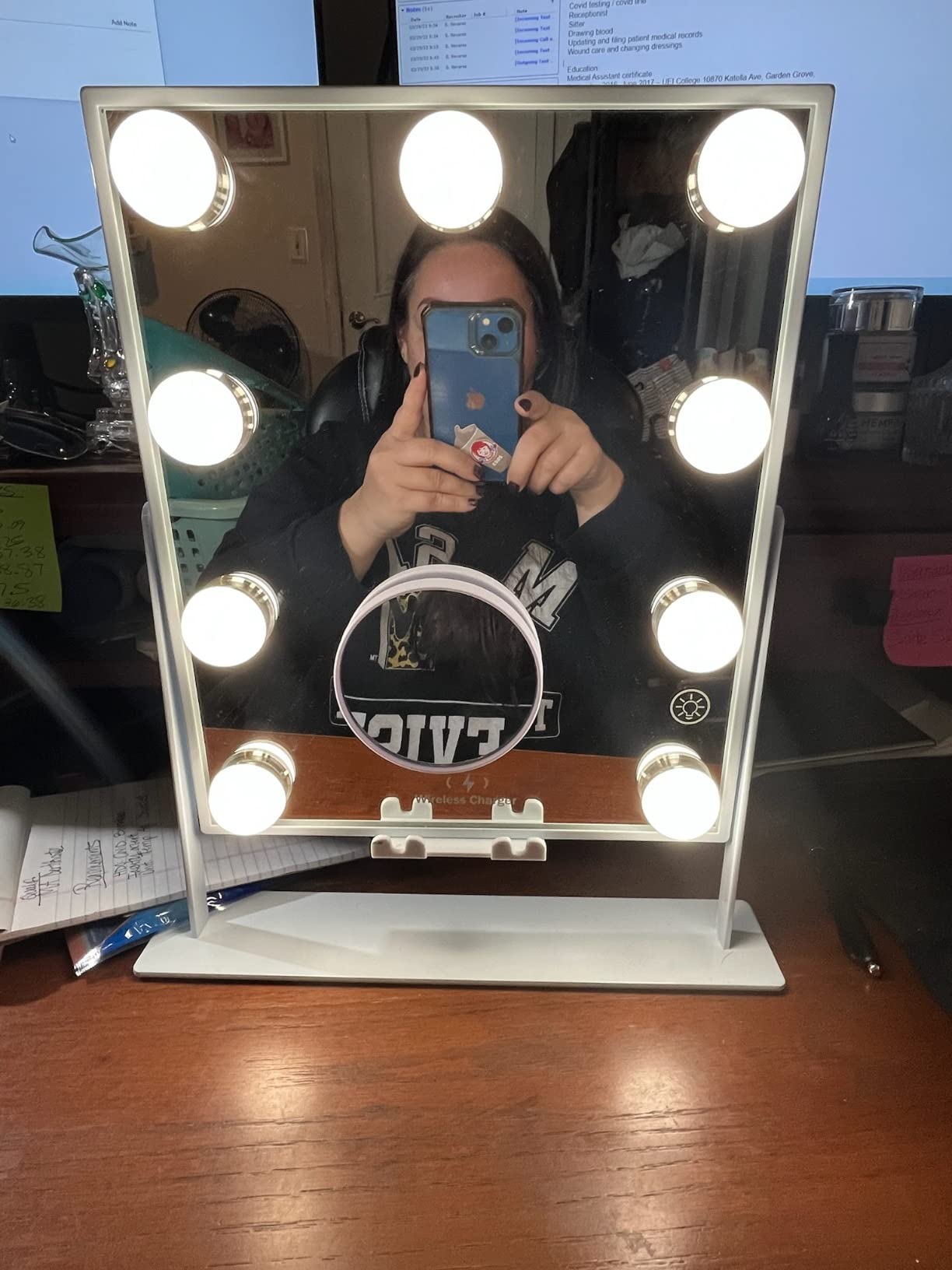 Hansong Lighted Vanity Mirror with Bluetooth Speaker and Wireless Charging Makeup Mirror with Lights 9 Dimmable Bulbs Lighted Makeup Mirror 3 Color Lighting Tabletop (White) customer photo 1
