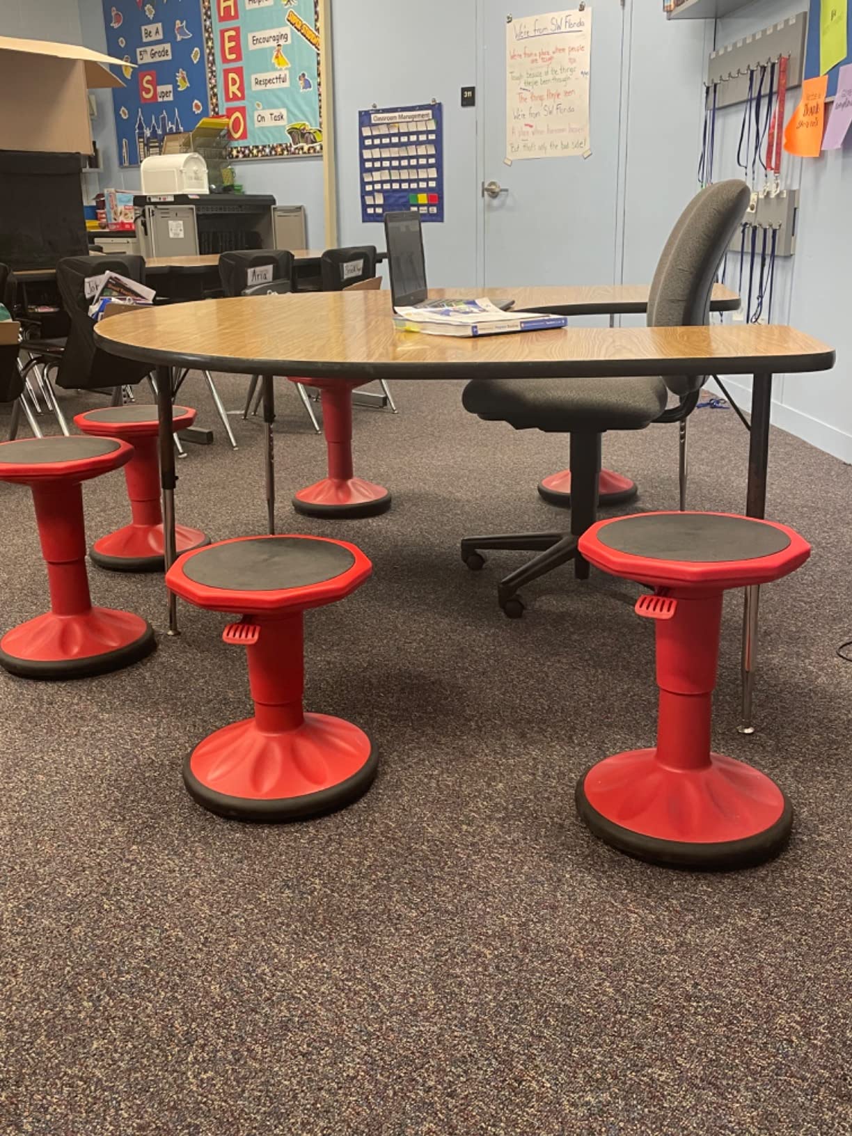 Flash Furniture Carter Adjustable Height Active Learning Stool for Classrooms, Backless Wobble Stool with 360-Degree Swivel, 14