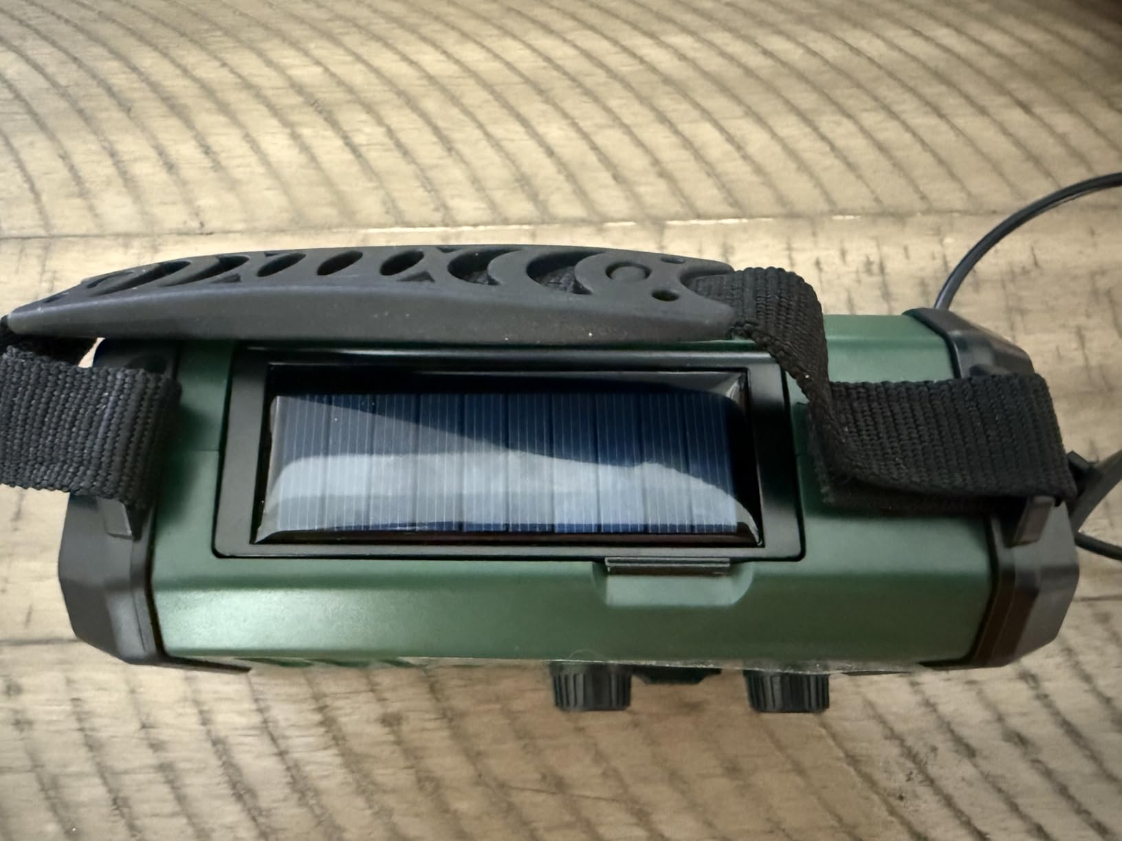 Hand Crank Emergency Radio, NOAA Weather Radio with AM/FM Solar Radio, 10000mAh Rechargeable Battery, USB-C Charger, Flashlight, SOS Alarm customer photo 1