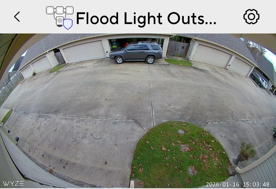 WYZE Floodlight Camera Pro - 3000-Lumen LEDs, 2.5K HD, 180° Wide View, AI Motion Detection customer photo 1