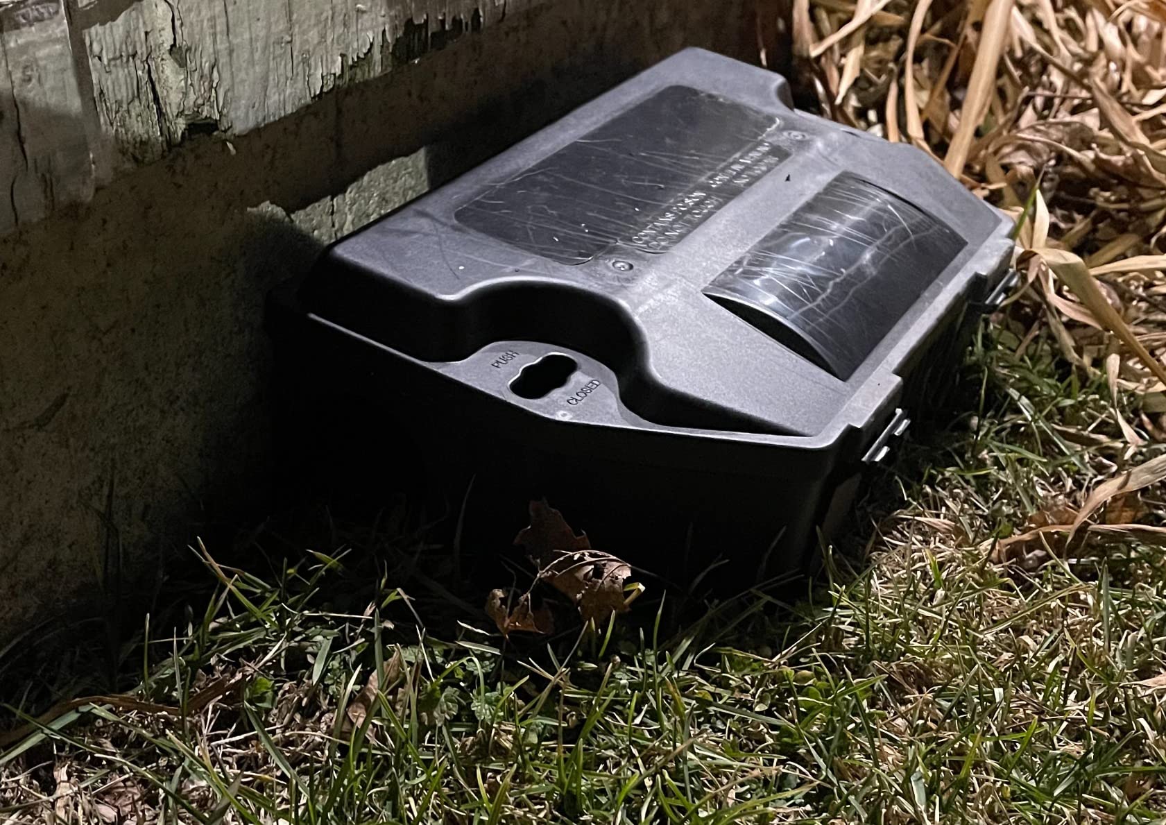 Victor Refillable Rodent Bait Station - XL Rodenticide Bait Station - Also Holds Rat Traps - Indoor and Outdoor Use - M901RB customer photo 1