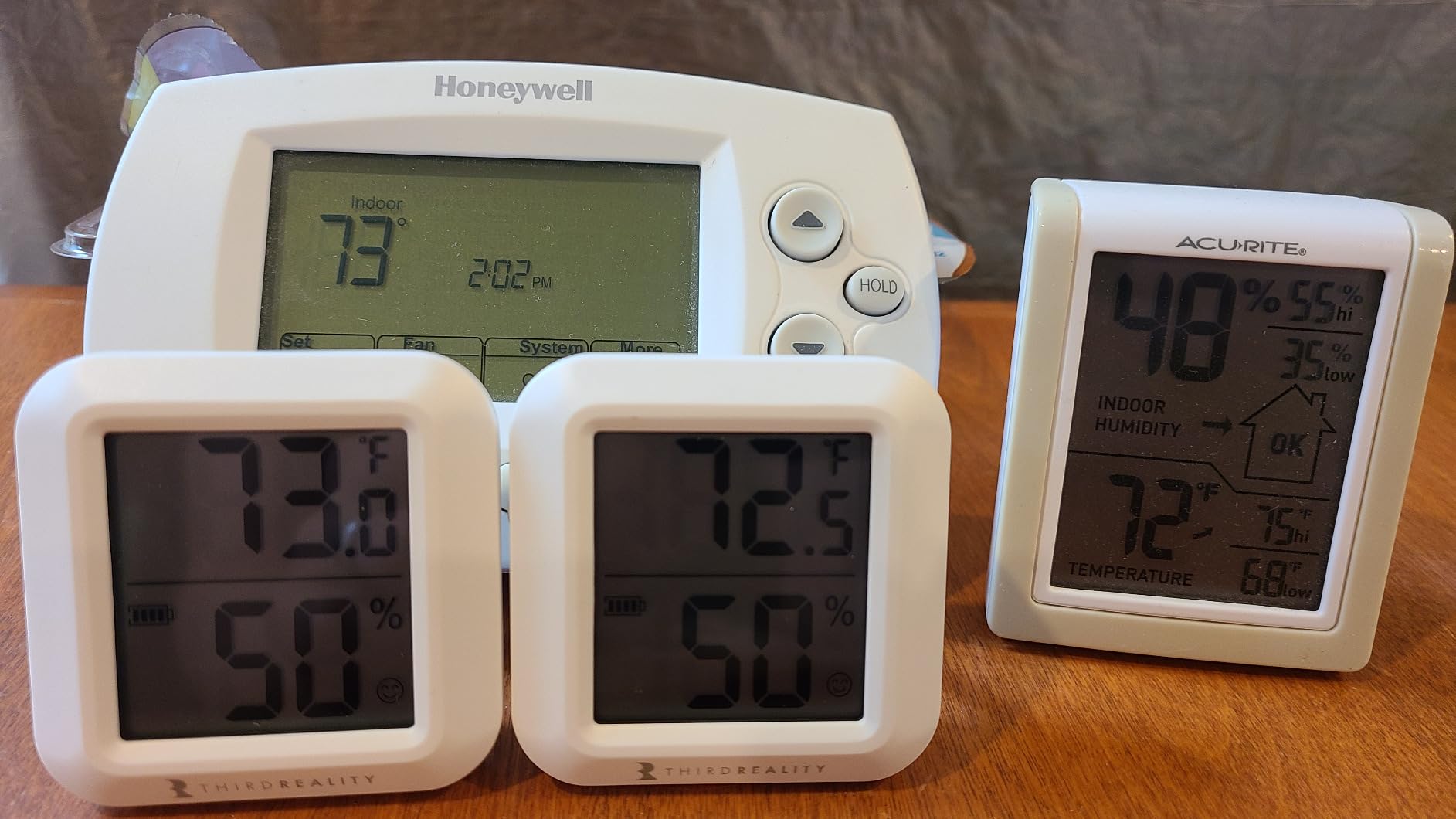 THIRDREALITY Zigbee Temperature and Humidity Sensor 2 Pack, Digital LCD Display, ZigBee Hub Required, App Records, Remote Monitoring and Smart Home Automation, AAA Batteries Included customer photo 2