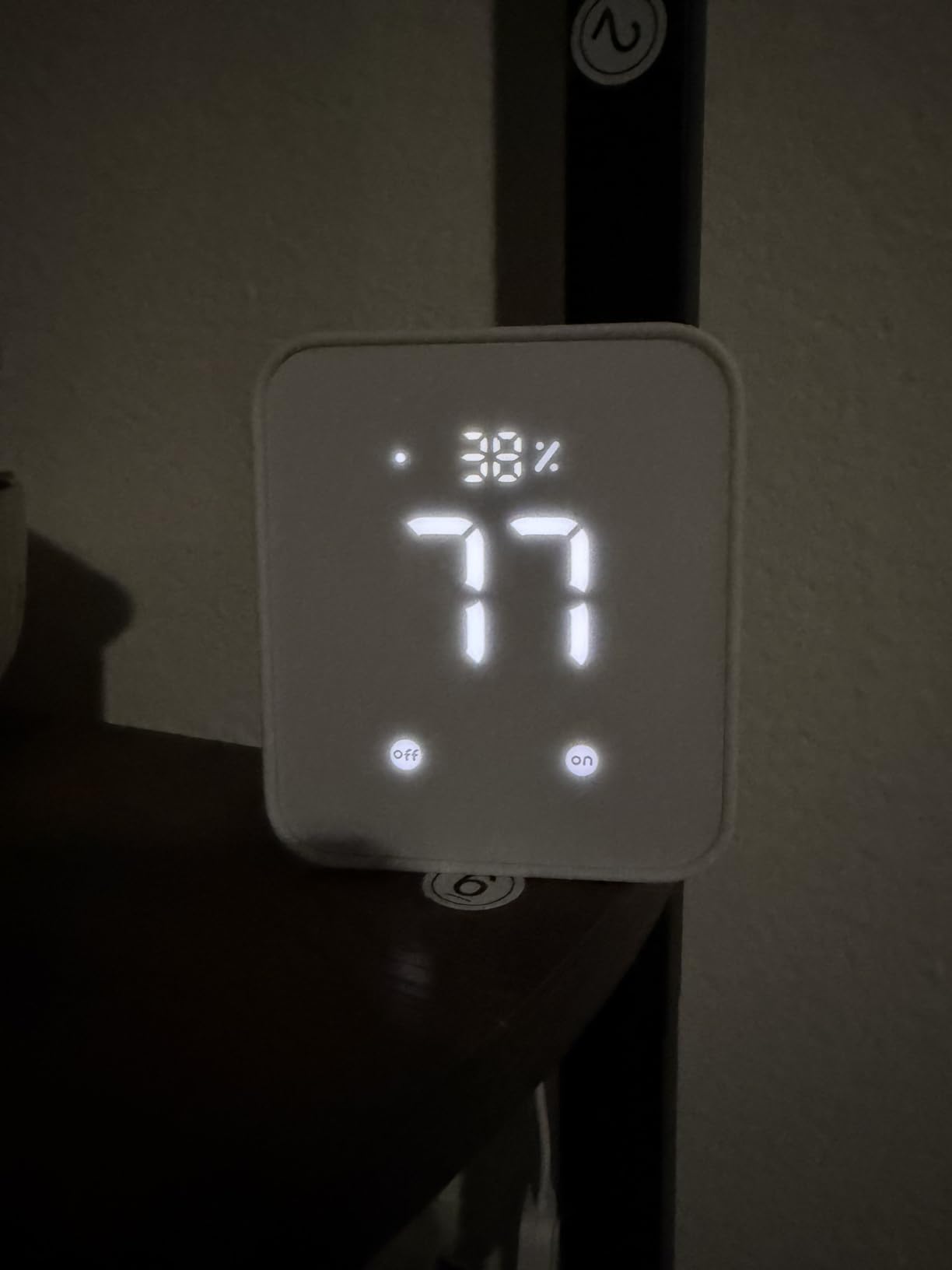 SwitchBot Hub 2 (2nd Gen), work as a WiFi Thermometer Hygrometer, IR Remote Control, Smart Remote and Light Sensor, Link SwitchBot to Wi-Fi, Compatible with Alexa & Google Assistant customer photo 2