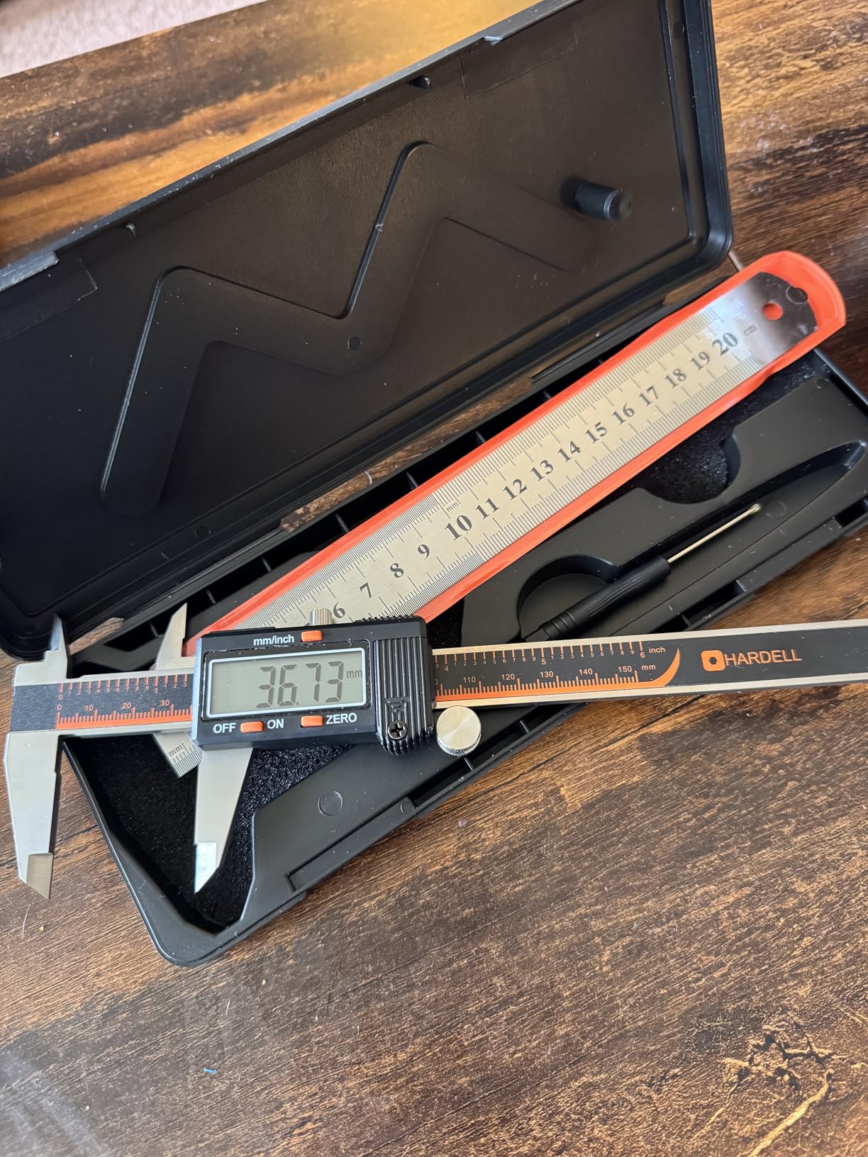 HARDELL Digital Caliper, 6 Inch Stainless Steel Caliper Measuring Tool with Large LCD Screen, Electronic Micrometer Caliper Digital Inch/Millimeter Conversion, Automatic Off(Ruler & 2 Batteries) customer photo 1